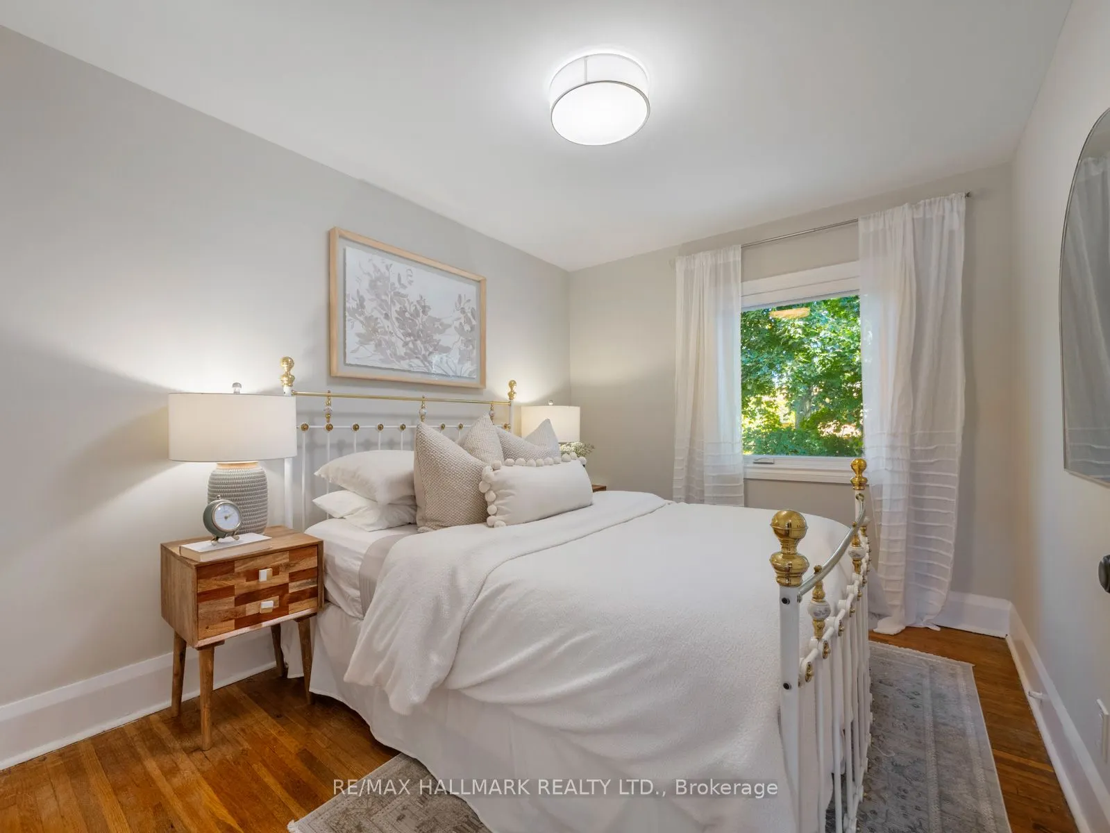 215 Golfview Avenue