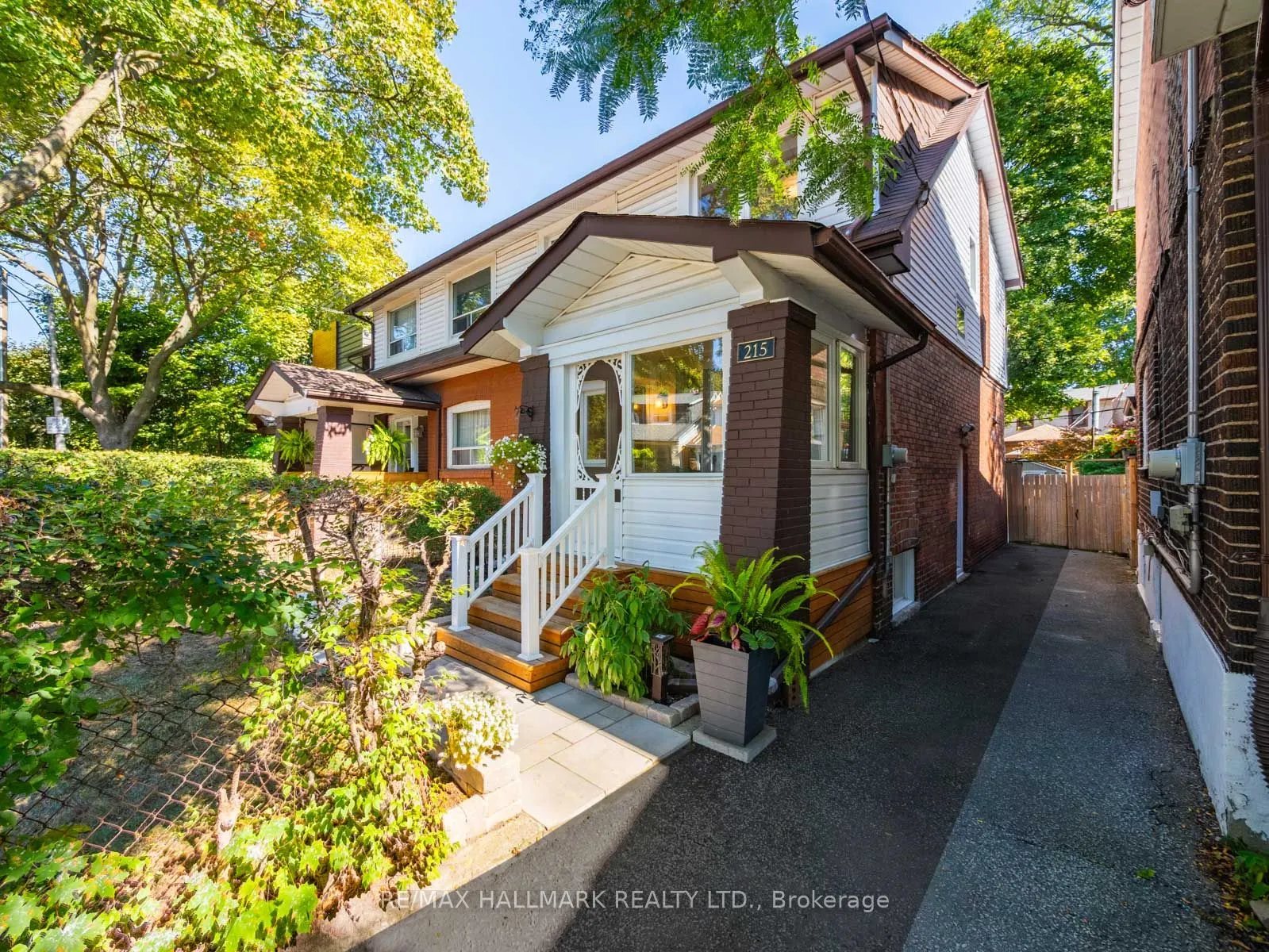 215 Golfview Avenue