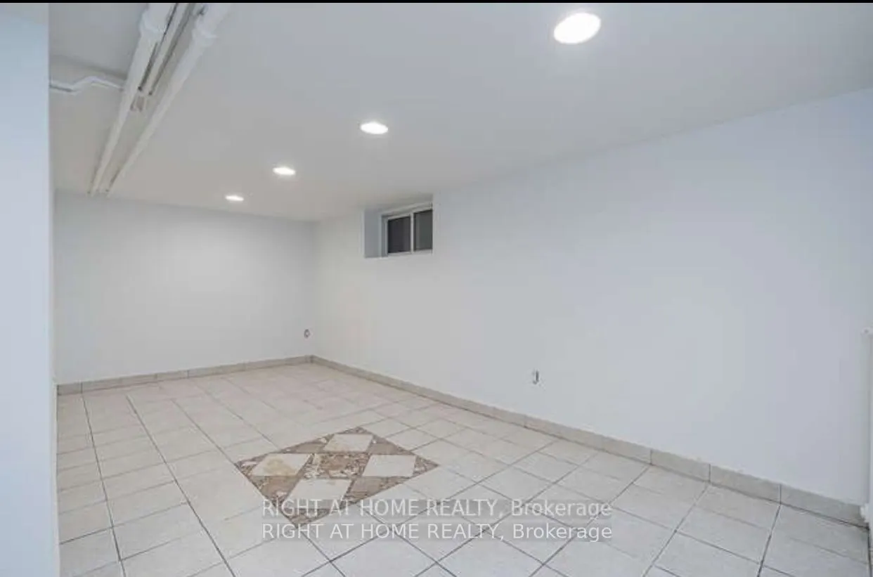 157 Woodycrest Avenue N, #Basement