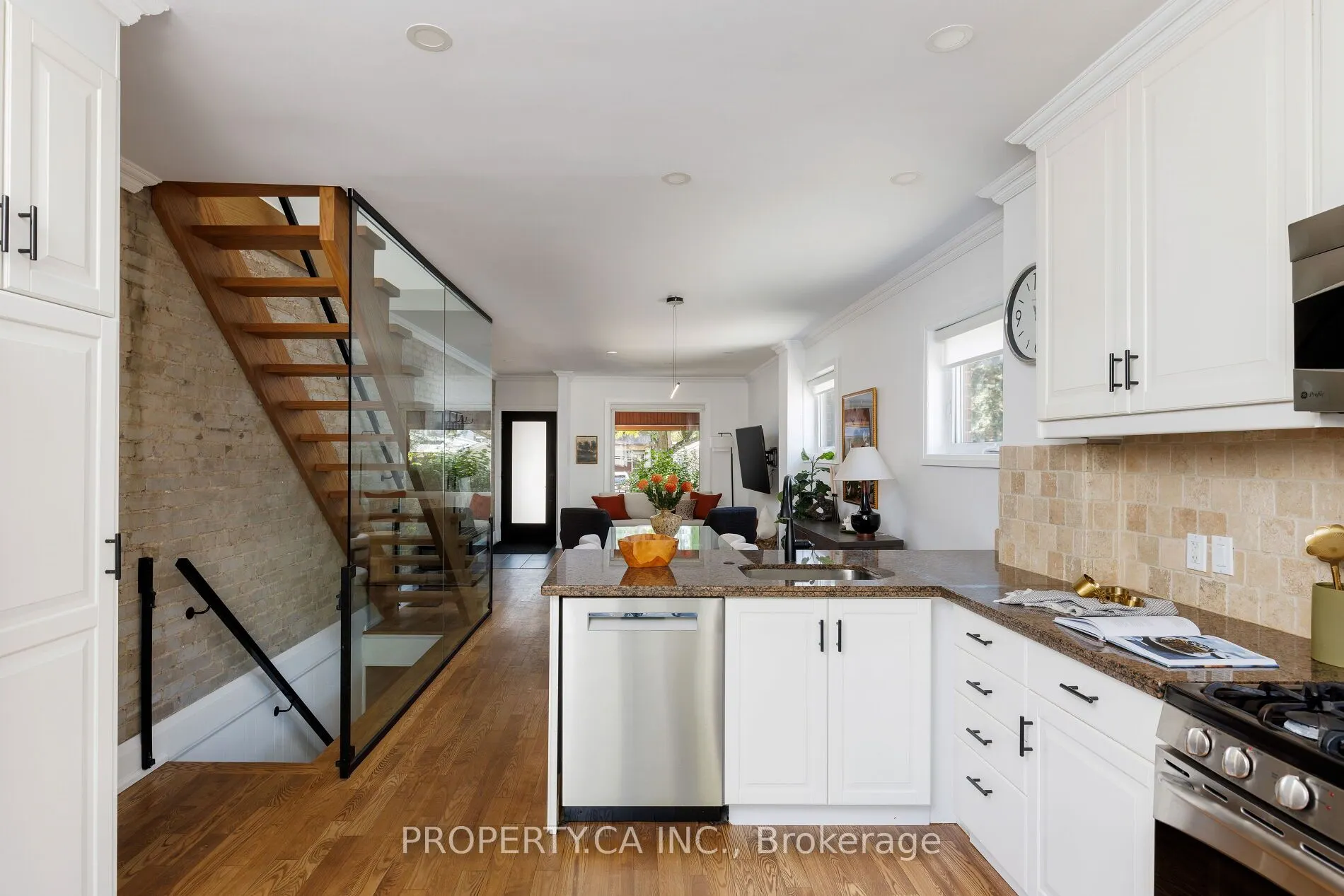 20 Parkfield Avenue
