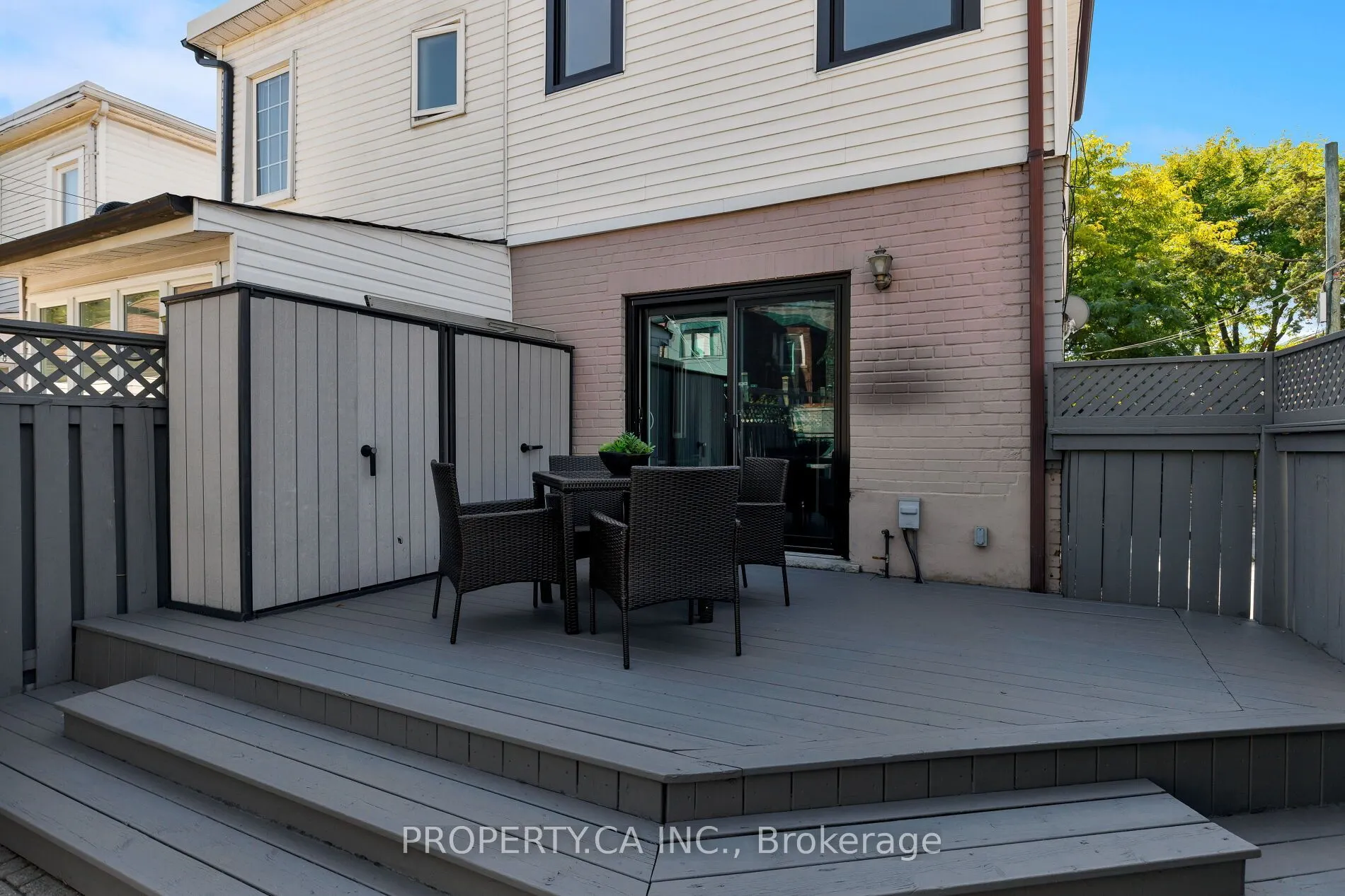 20 Parkfield Avenue