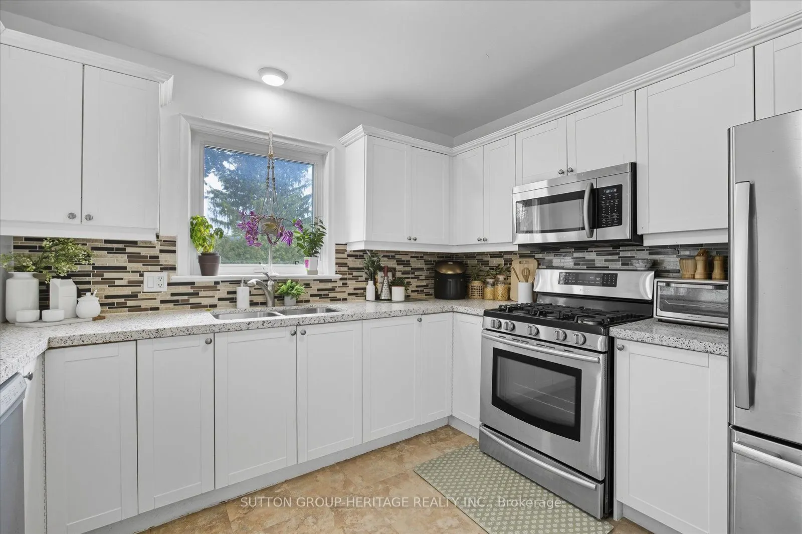 408 Cochrane Street