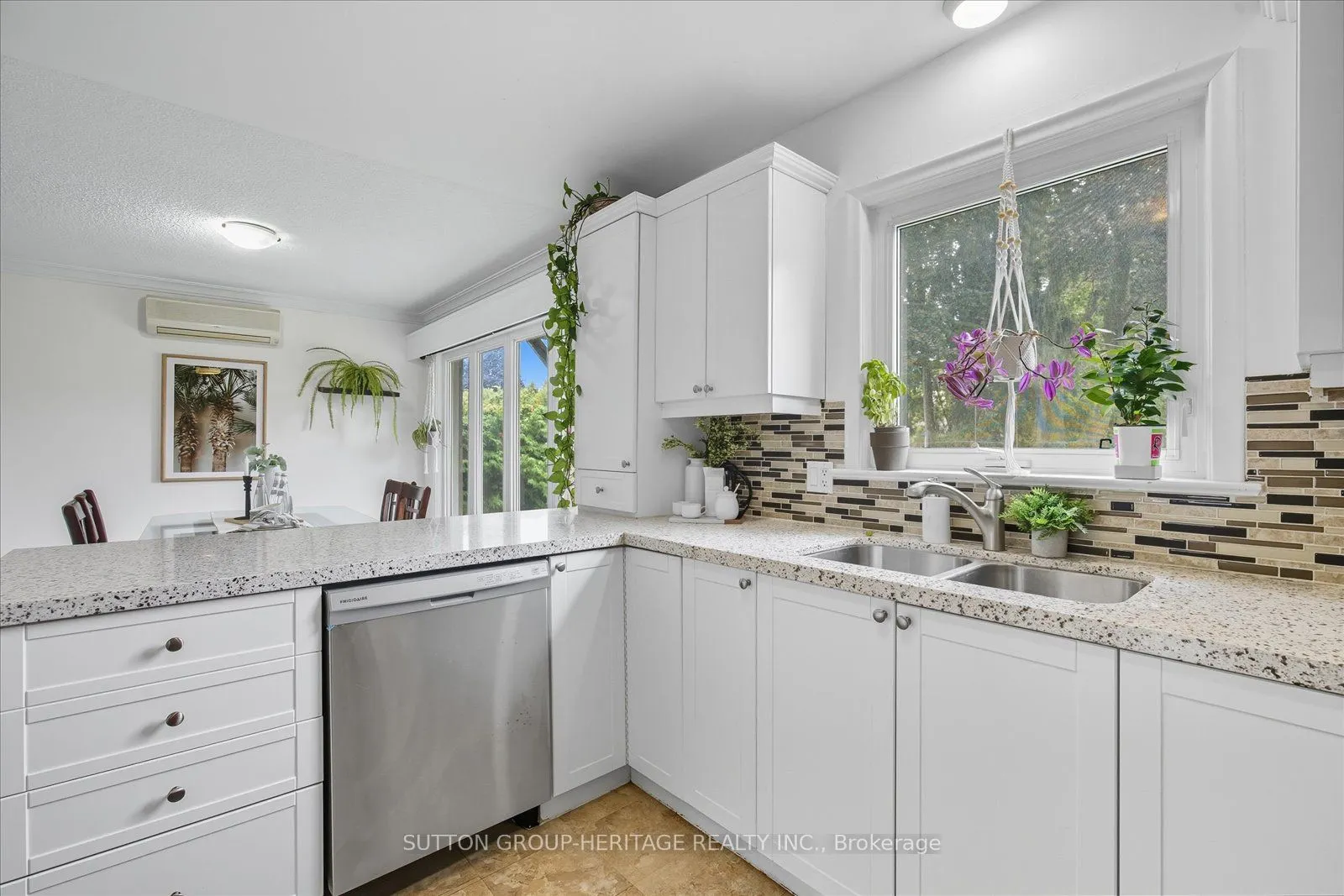 408 Cochrane Street