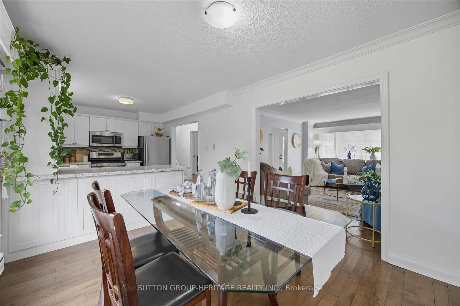408 Cochrane Street