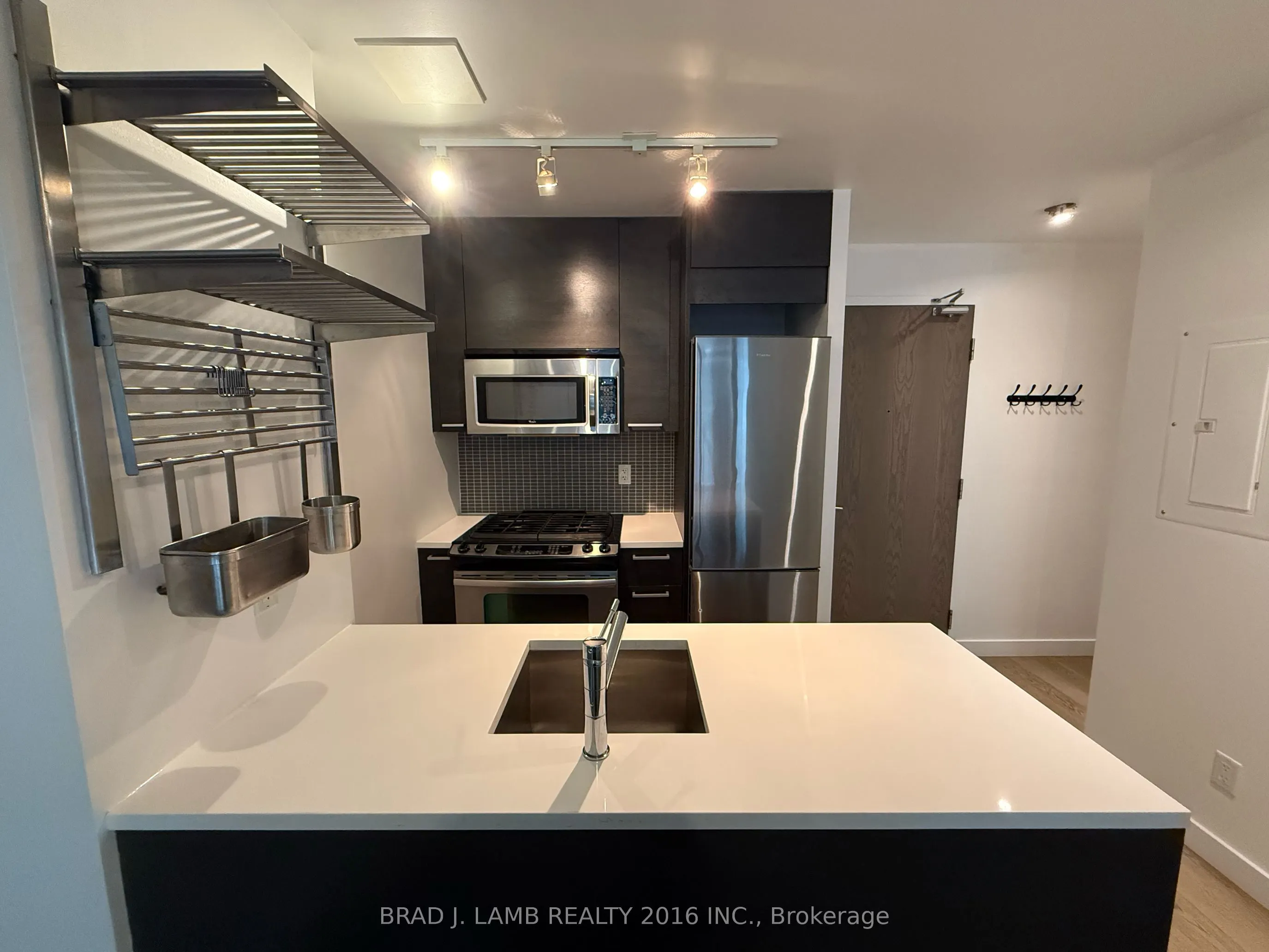 90 Broadview Avenue, #516