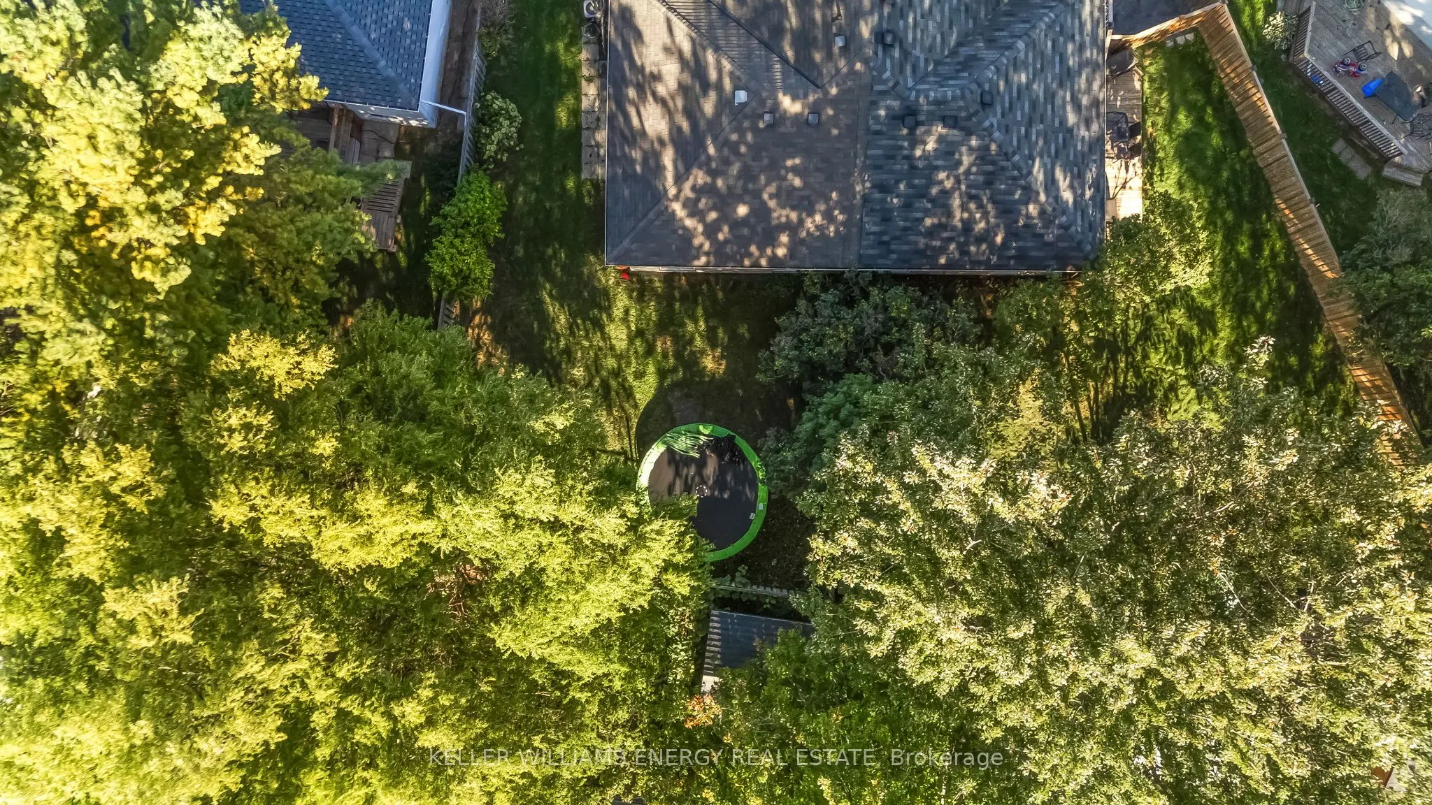 6 Fairbairn Court