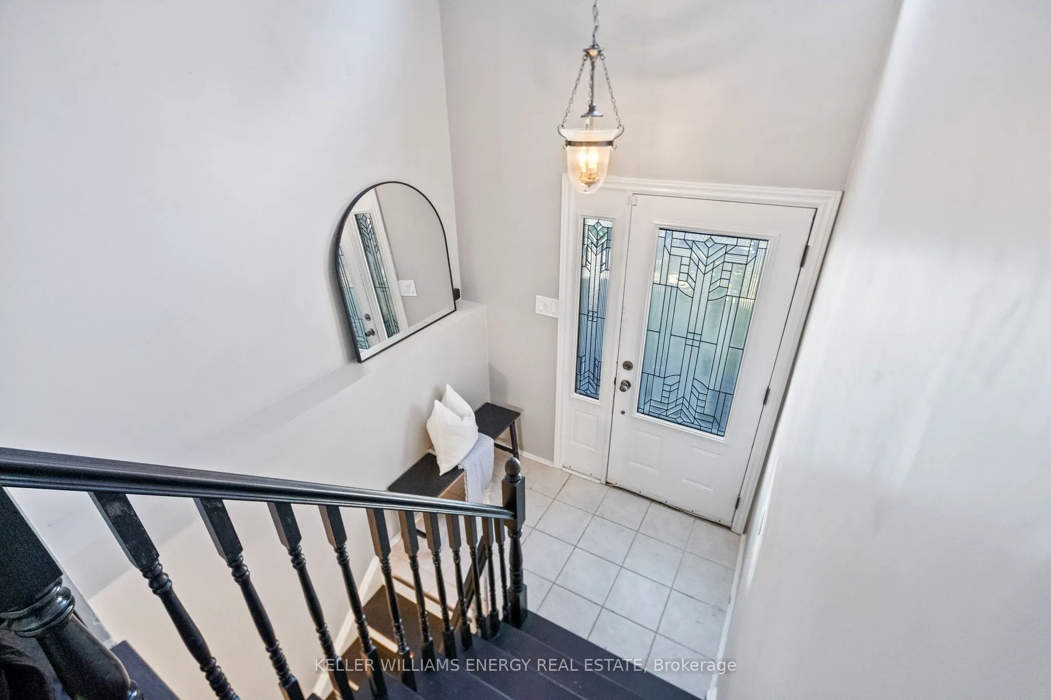 6 Fairbairn Court