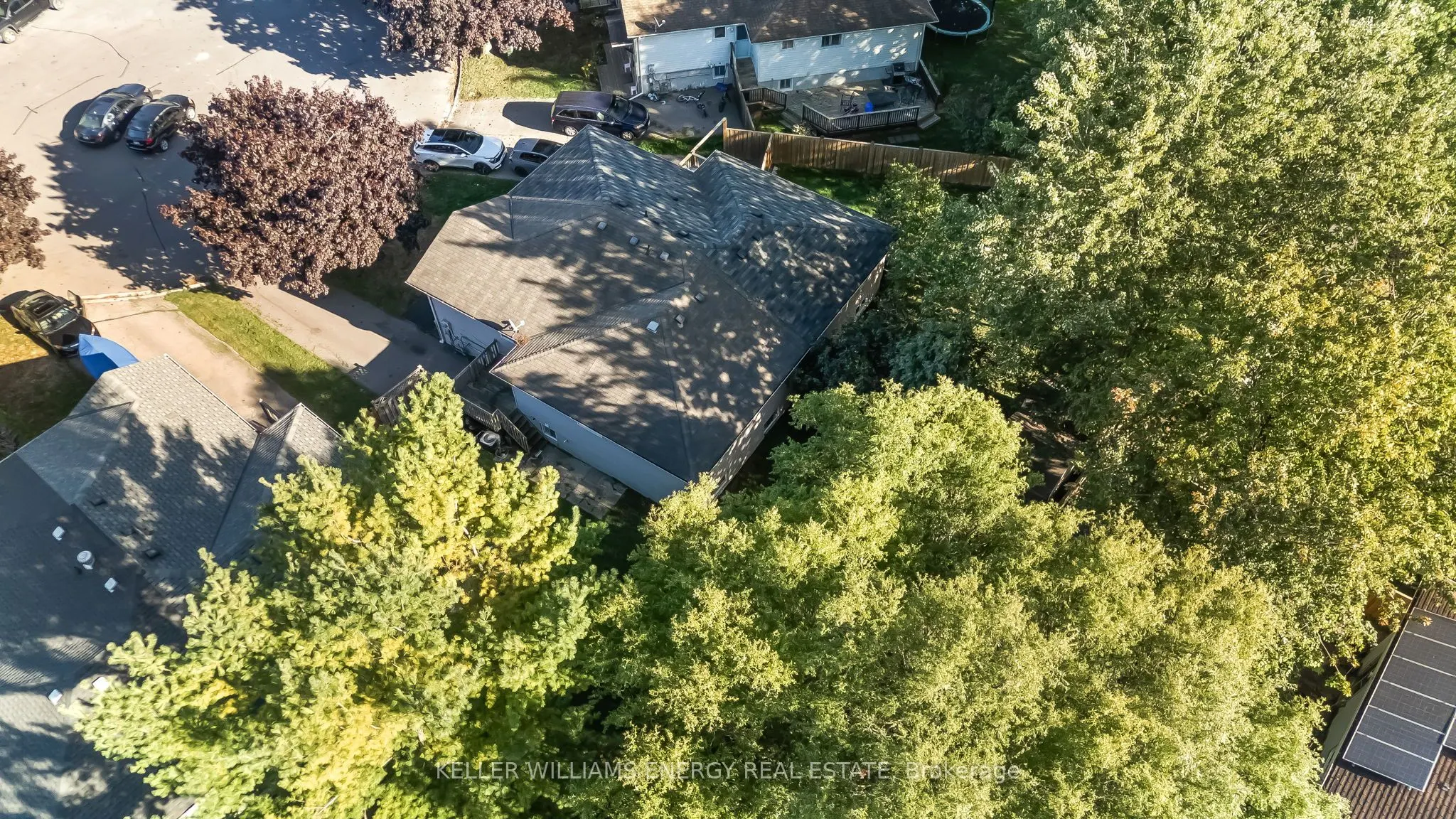 6 Fairbairn Court