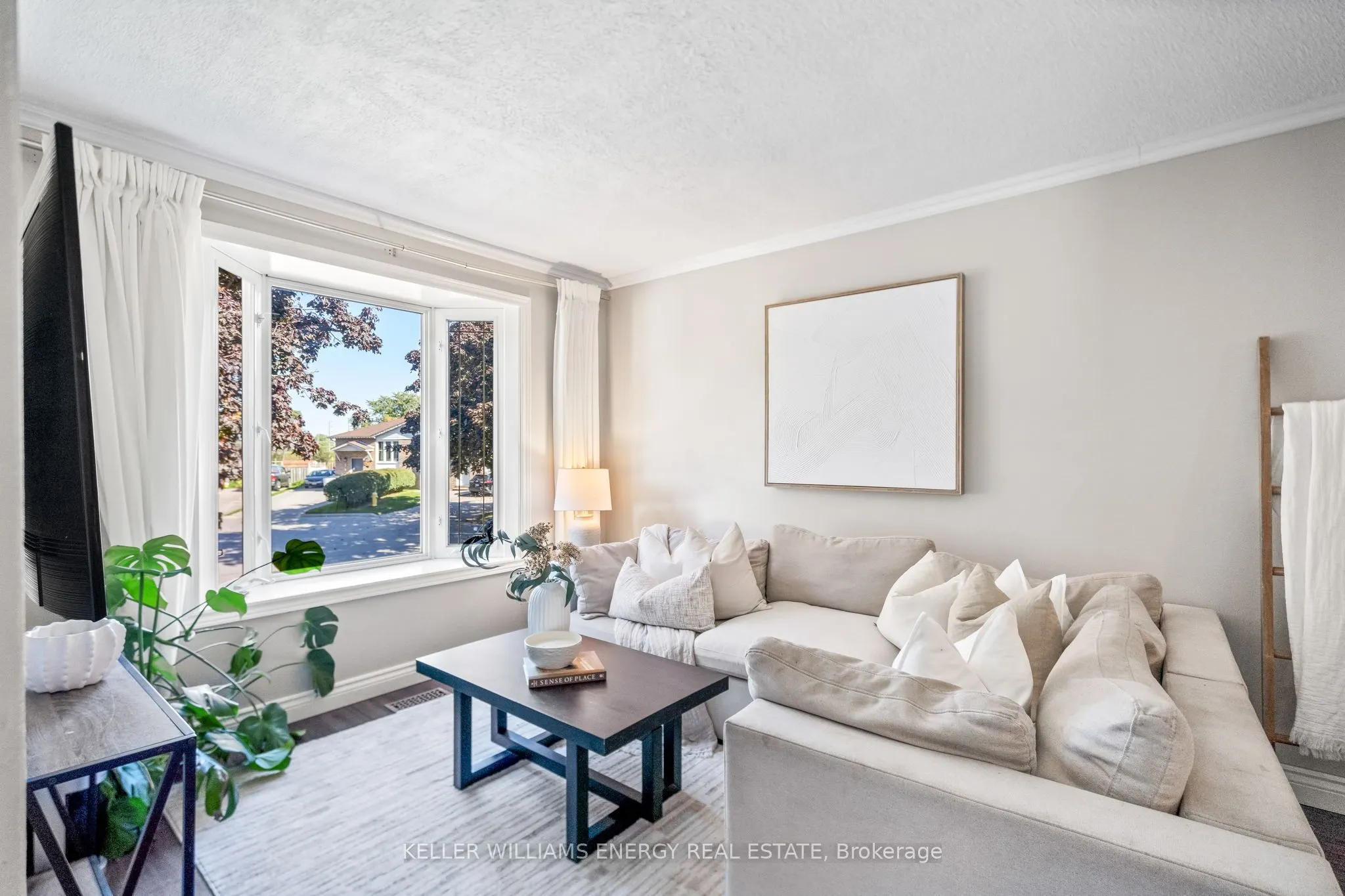 6 Fairbairn Court