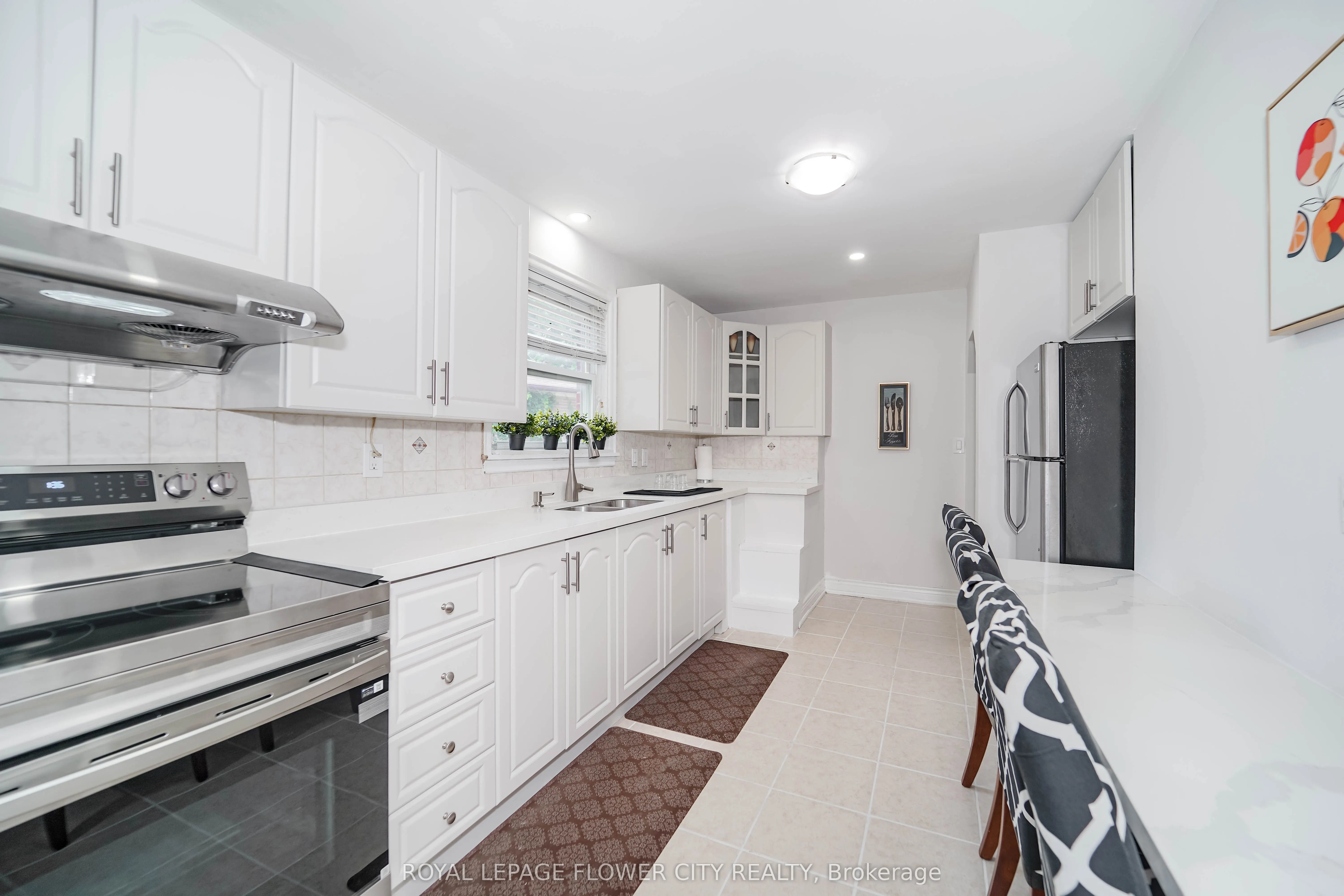 16 Scranton Road S