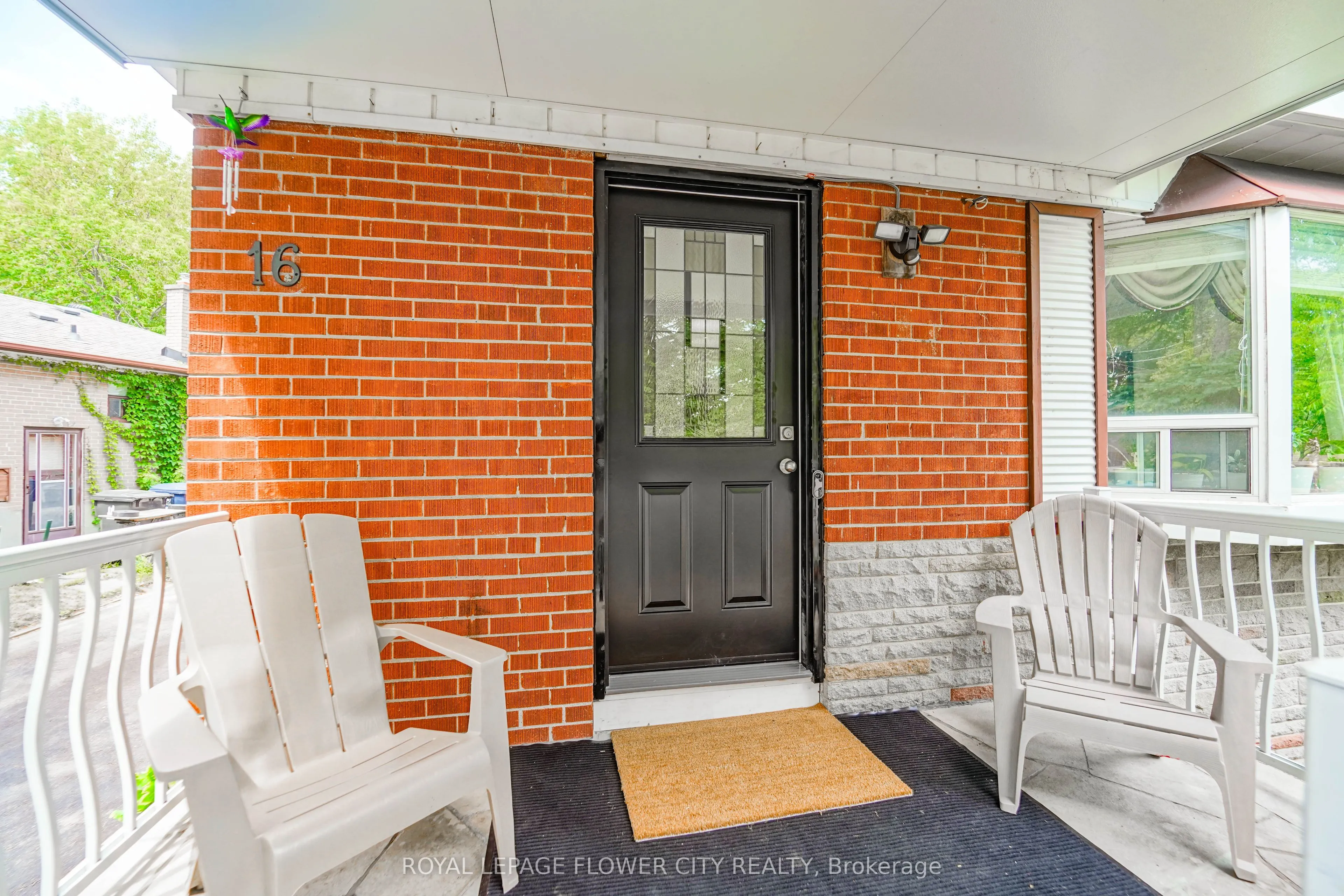 16 Scranton Road S