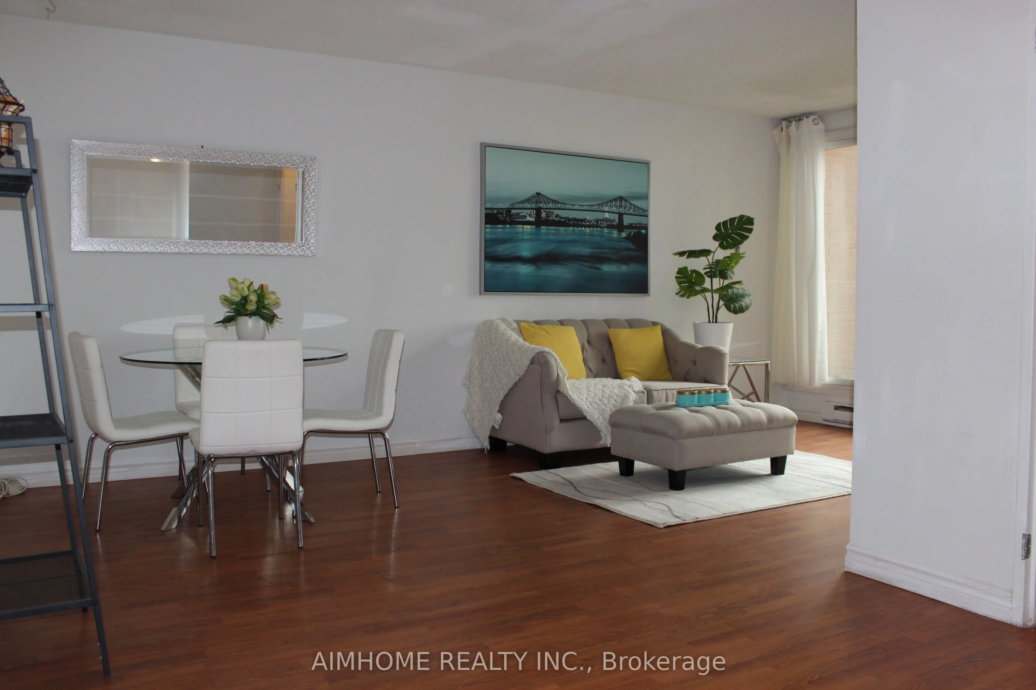 100 Mornelle Court, #1086