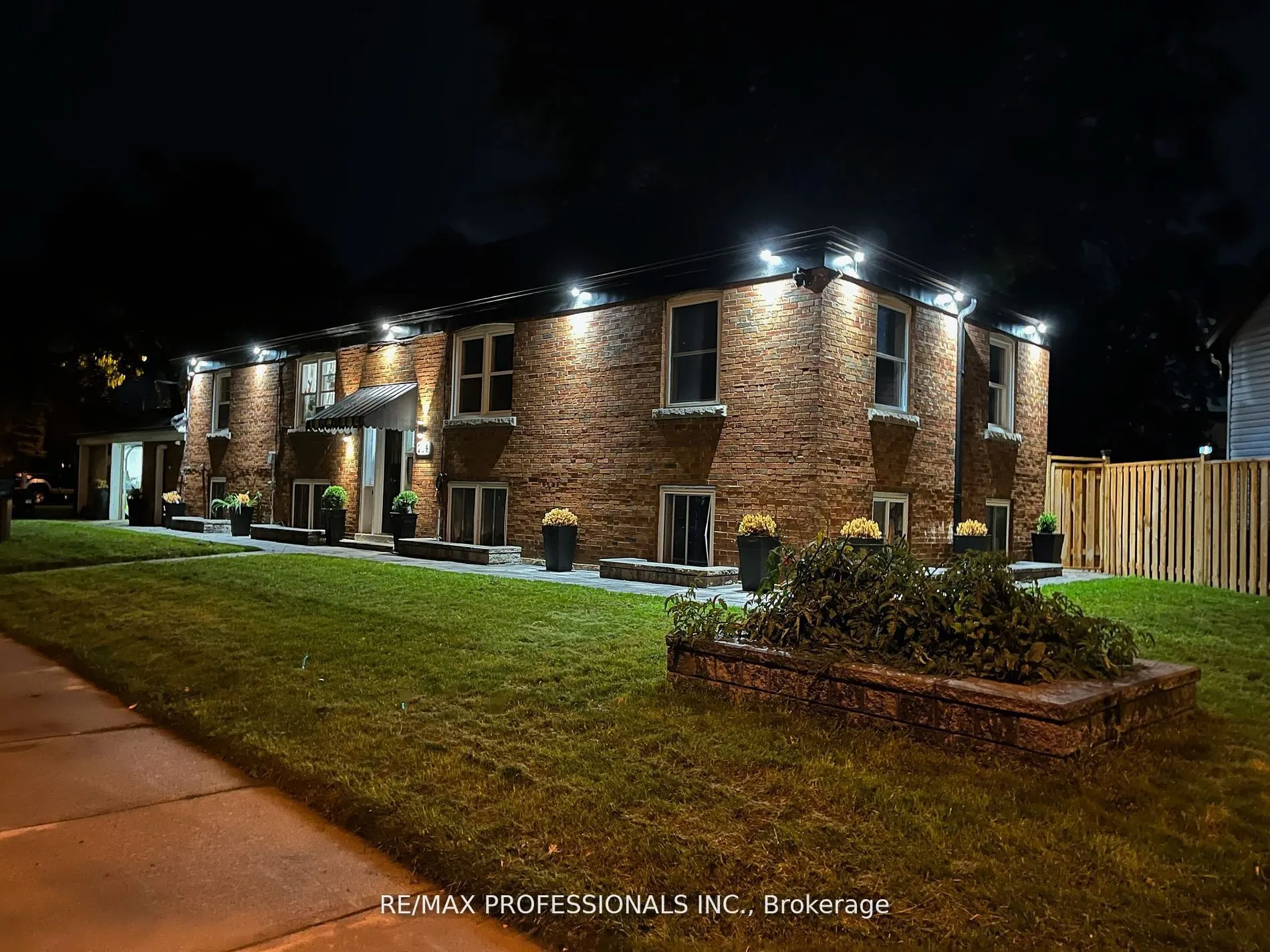 284 Gledhill Avenue, #2