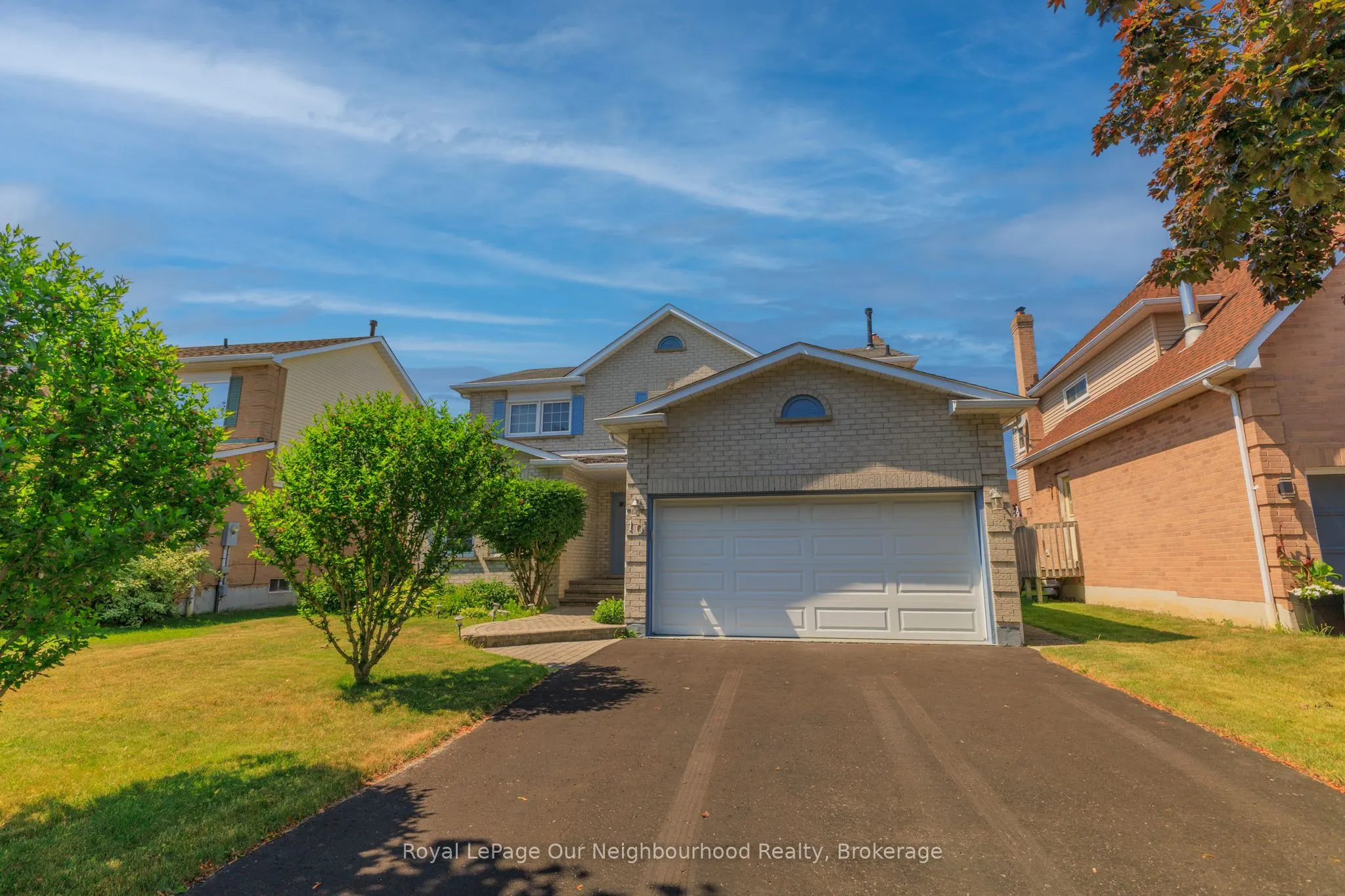 10 Holden Court