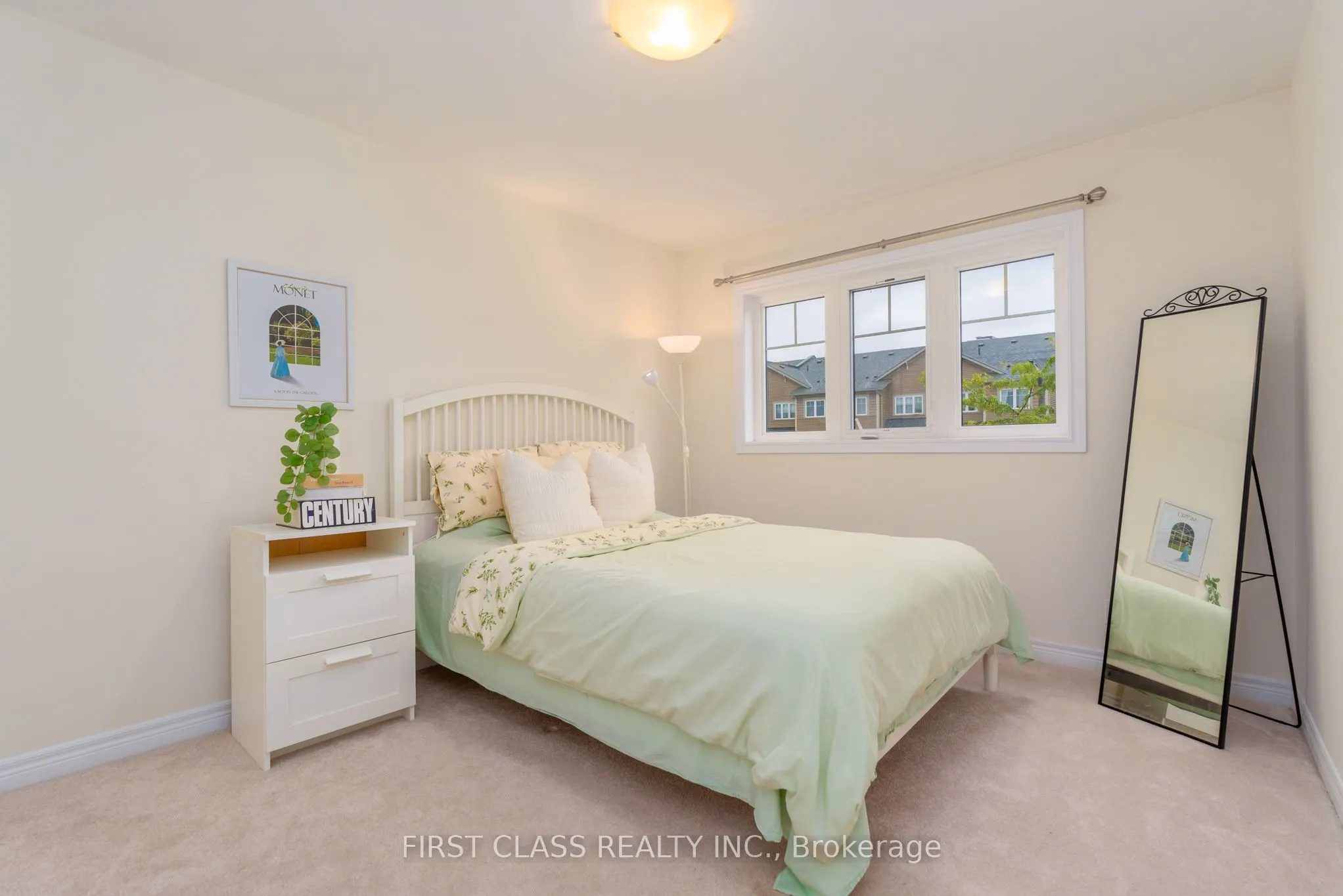 42 GREAT GABE Crescent