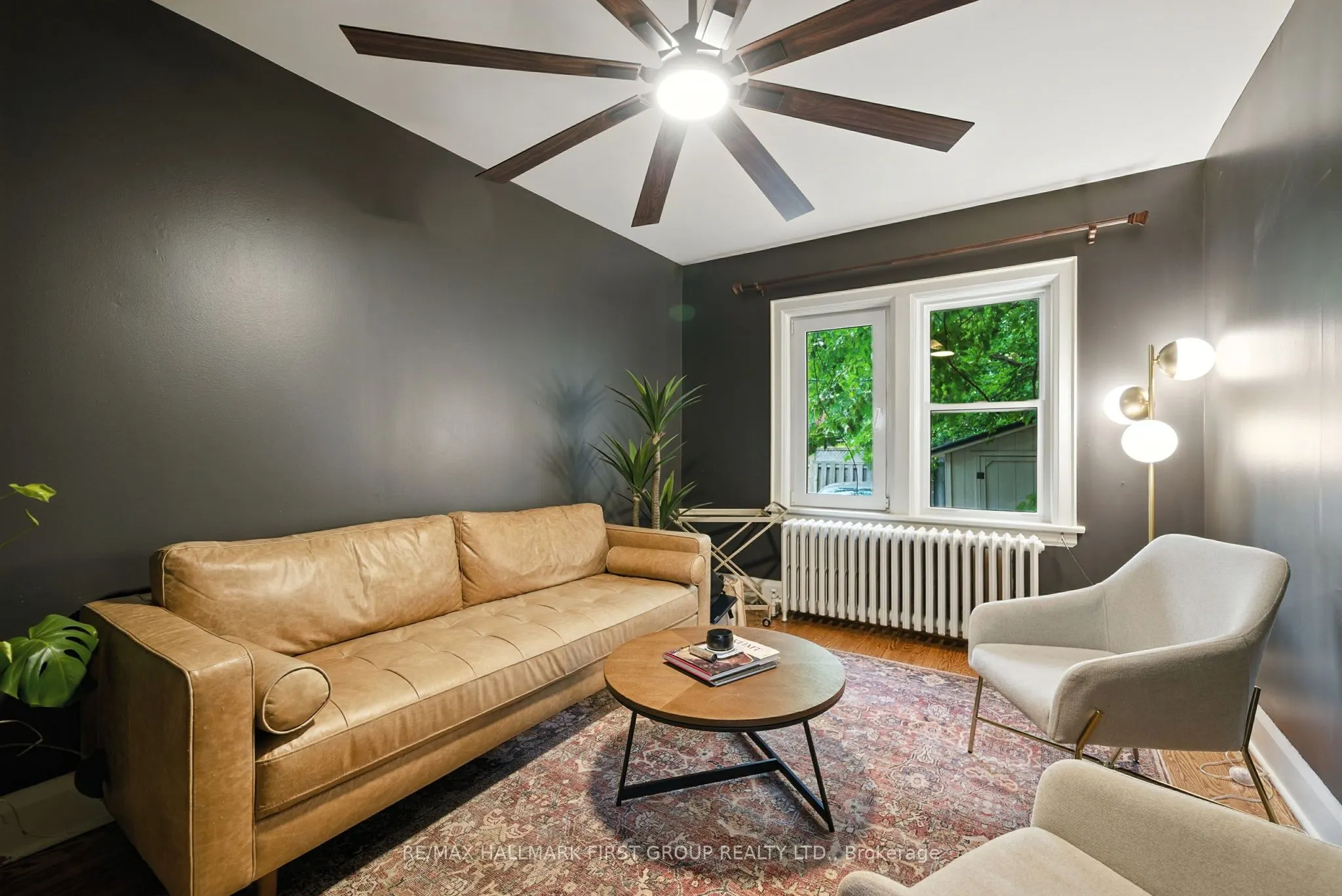 622 Simcoe Street N, #Main/Second Floor