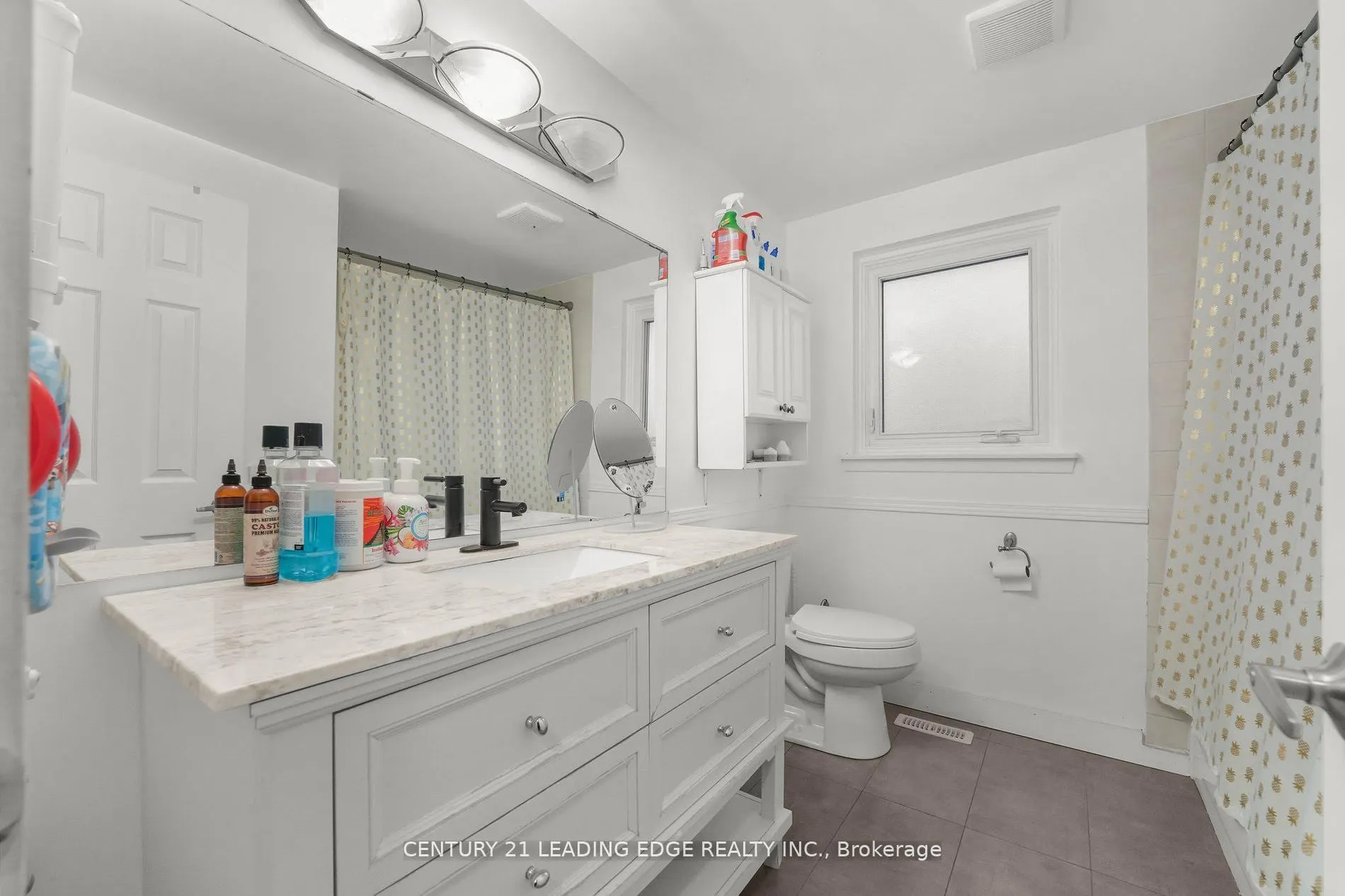 171 Phillip Murray Avenue, #Upper