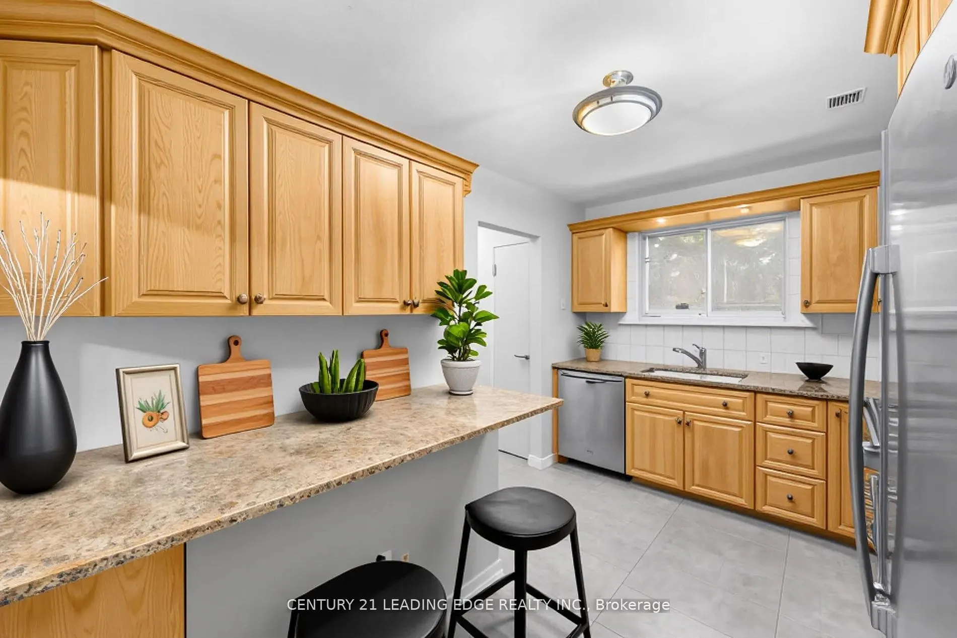 171 Phillip Murray Avenue, #Upper