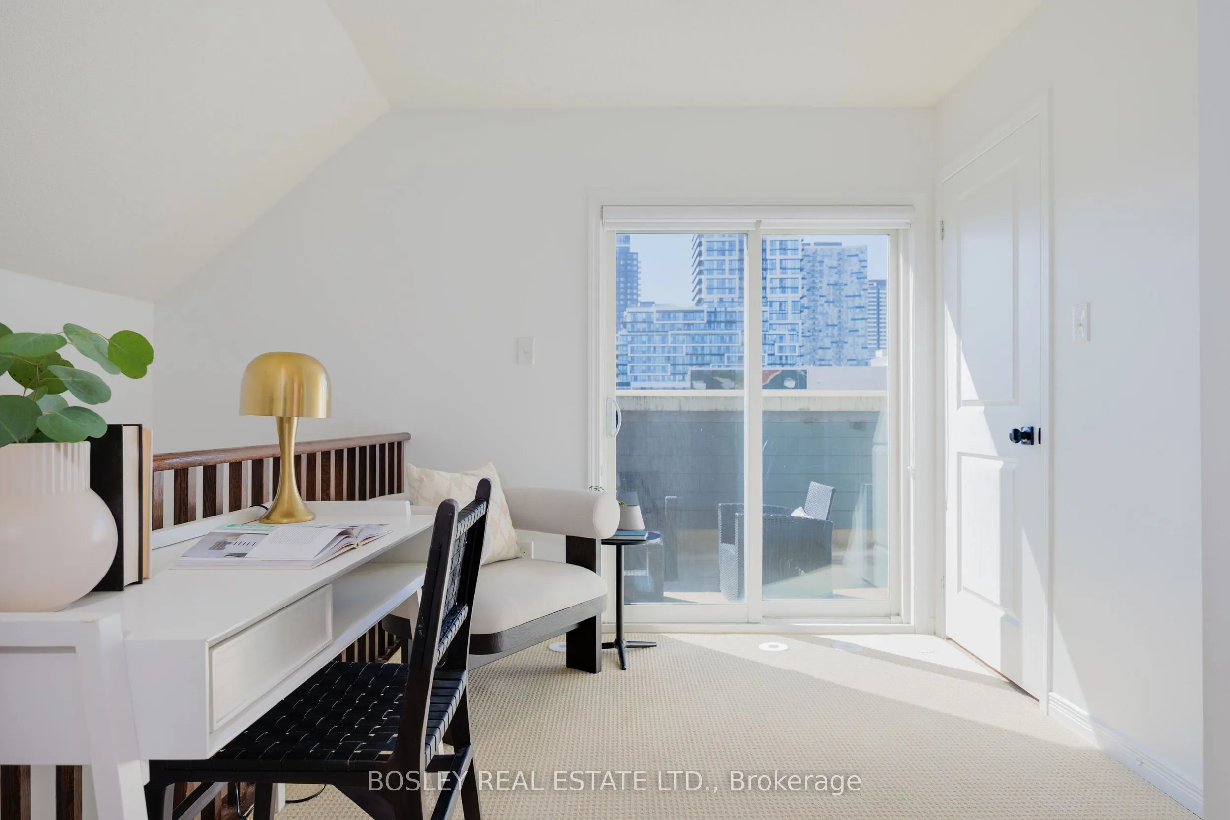4 Frances Loring Lane, #2