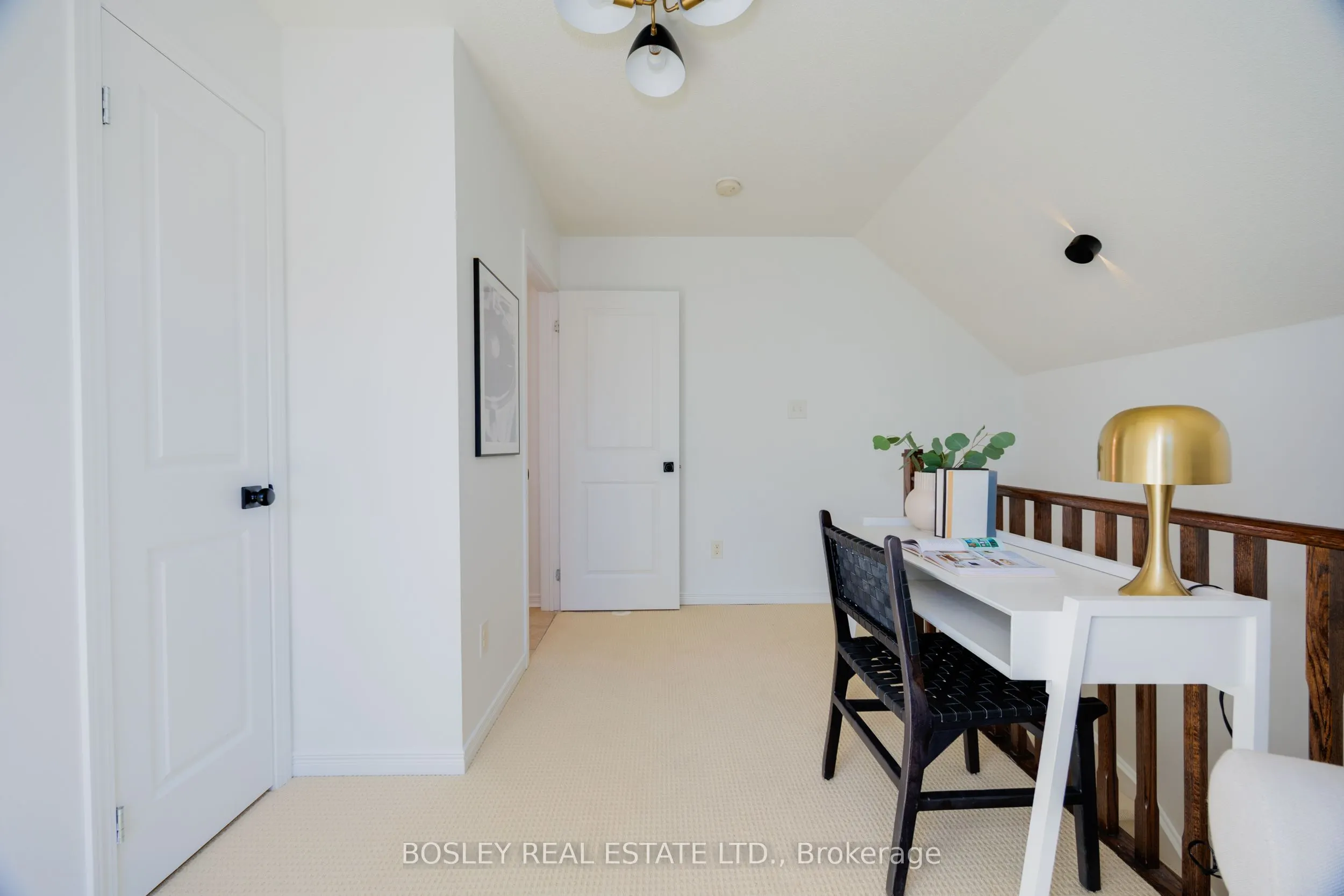 4 Frances Loring Lane, #2