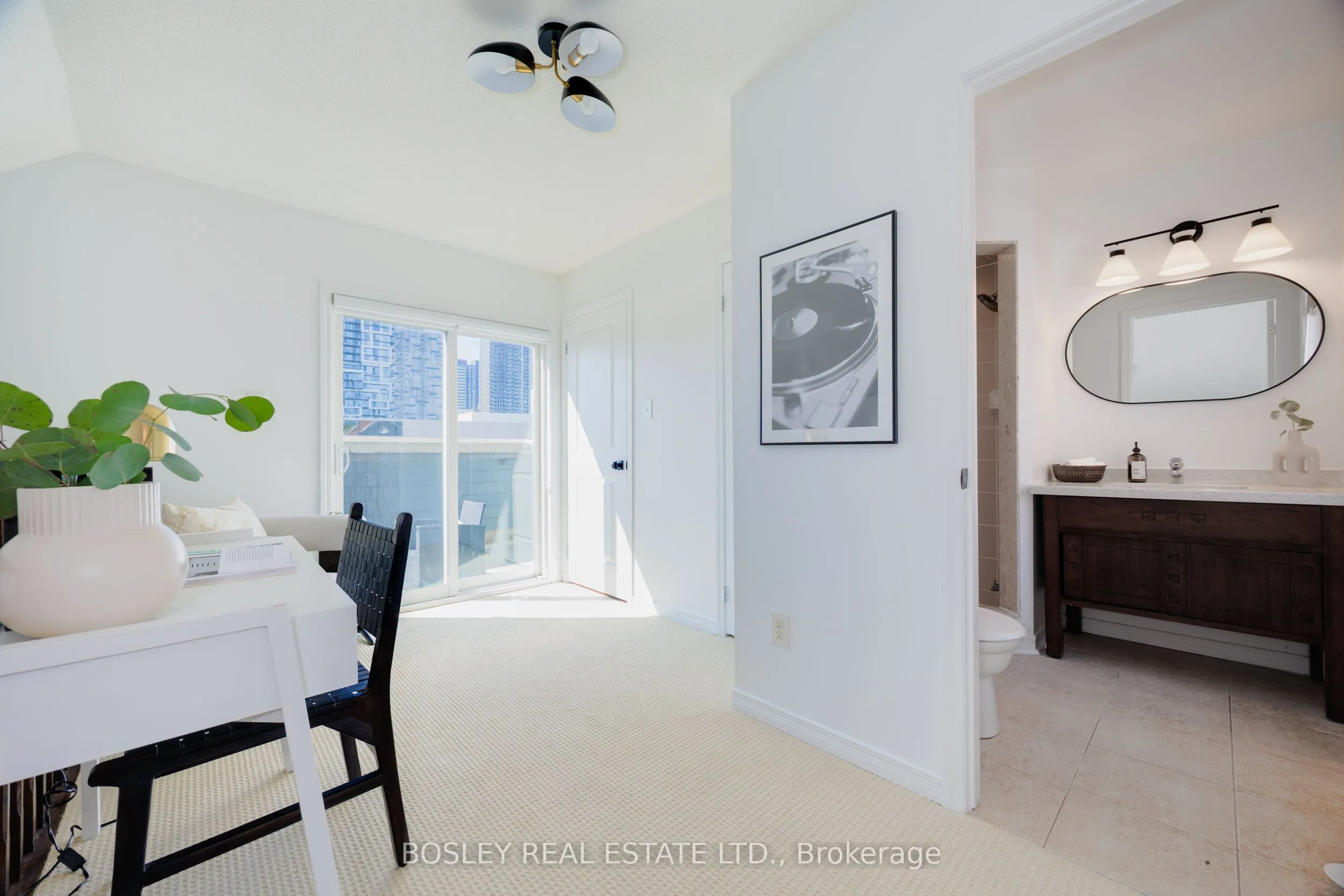 4 Frances Loring Lane, #2