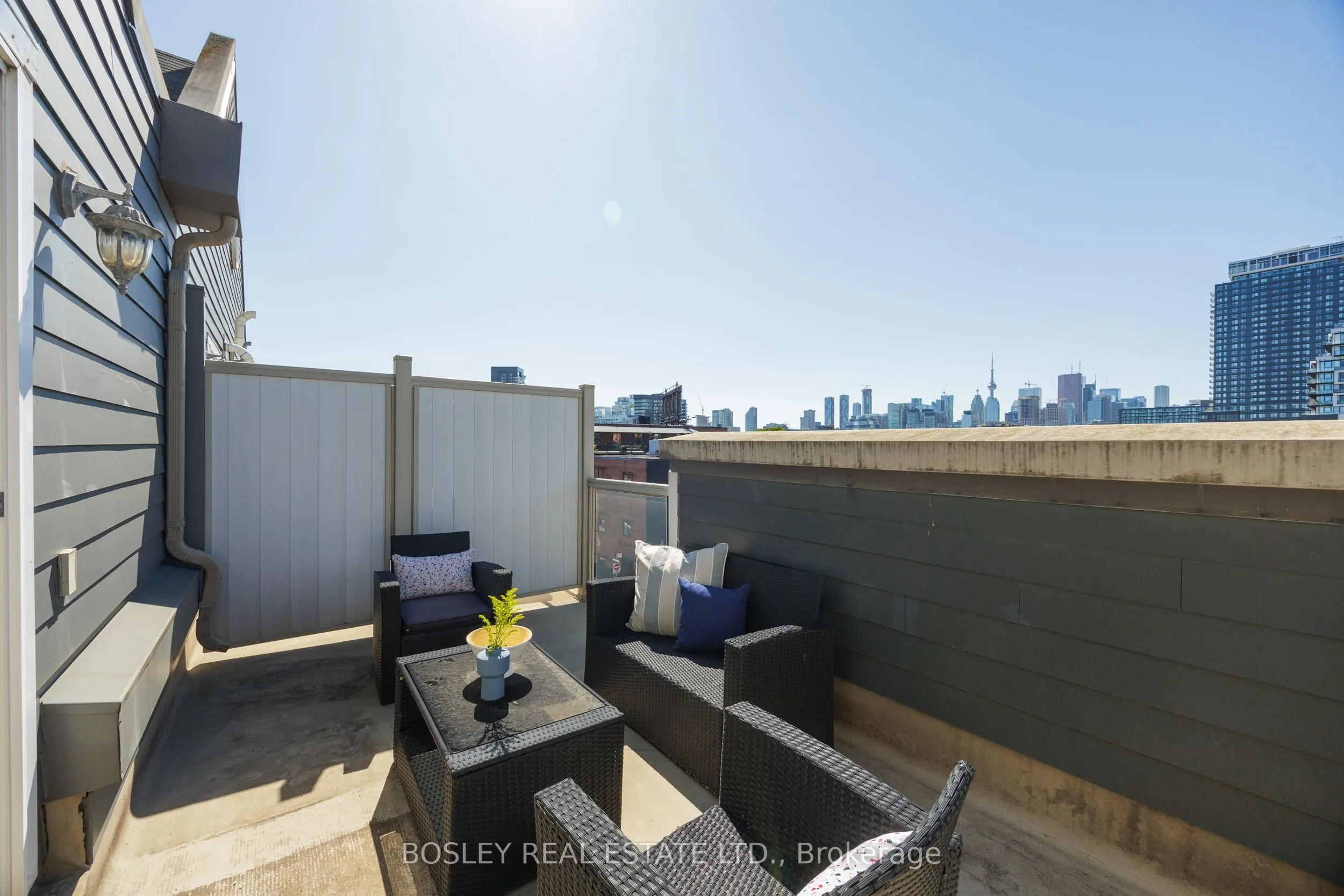 4 Frances Loring Lane, #2