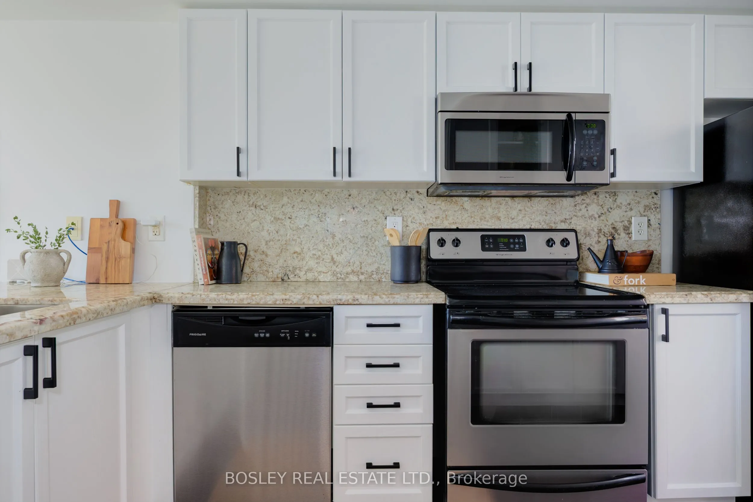 4 Frances Loring Lane, #2