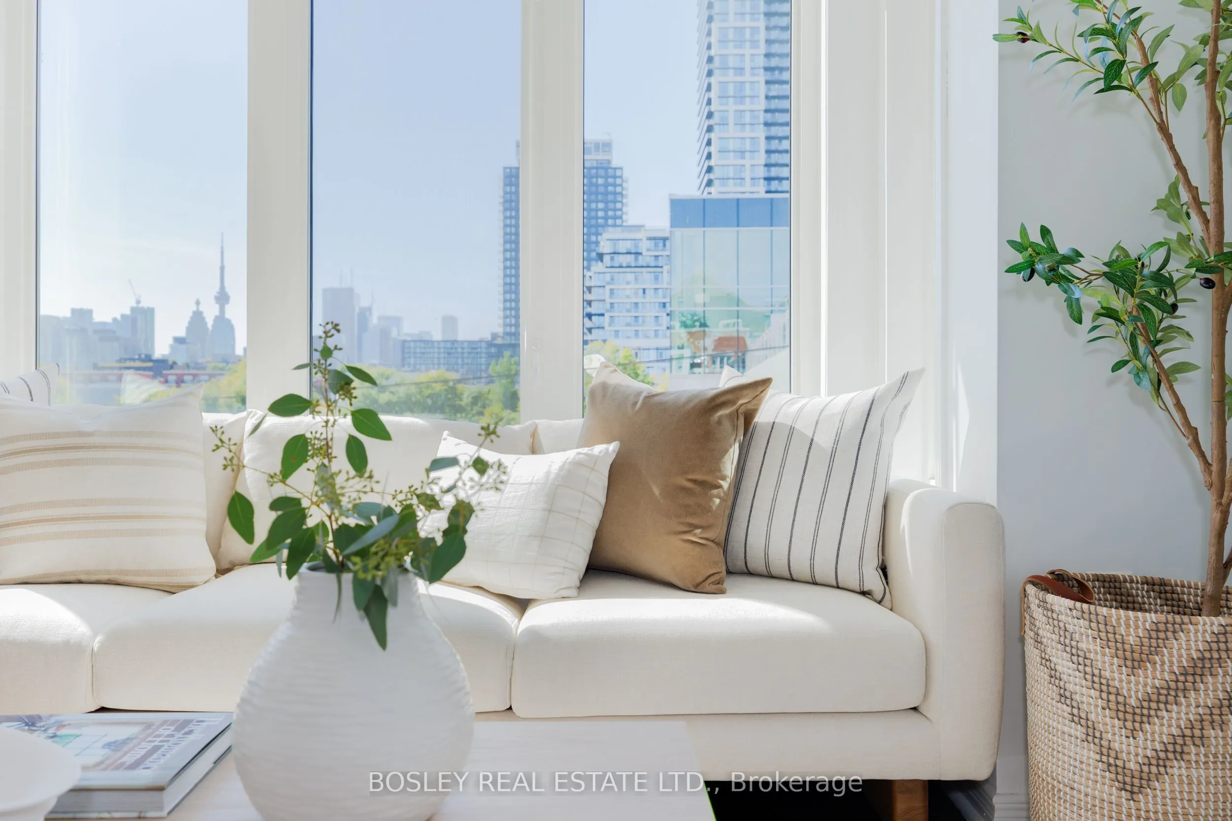 4 Frances Loring Lane, #2