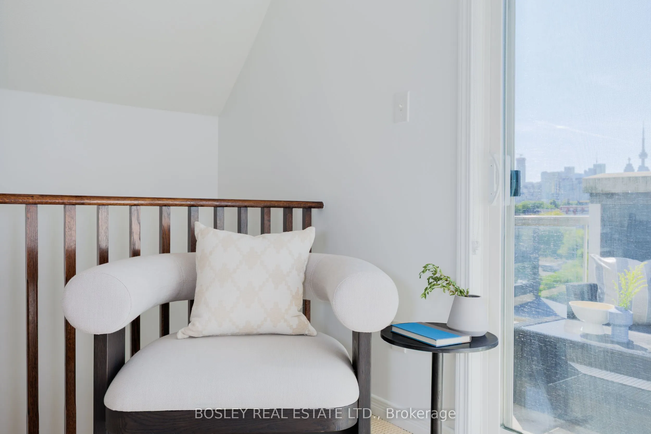 4 Frances Loring Lane, #2