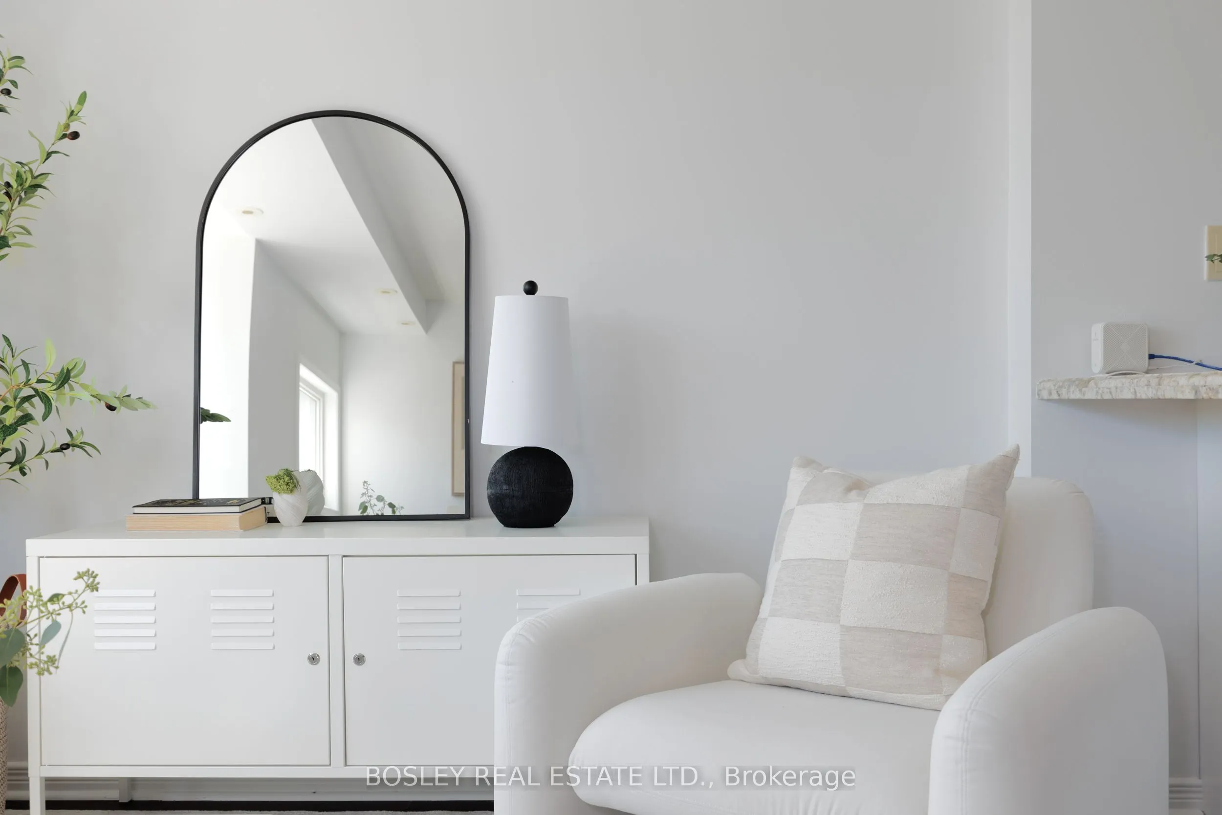 4 Frances Loring Lane, #2