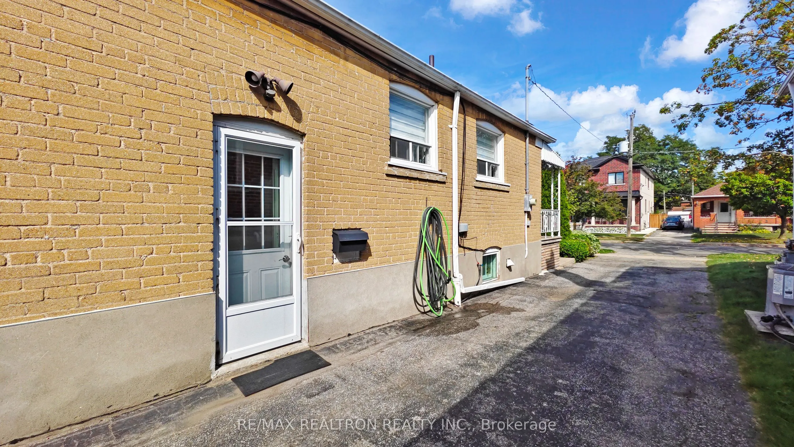 50 Karnwood Drive