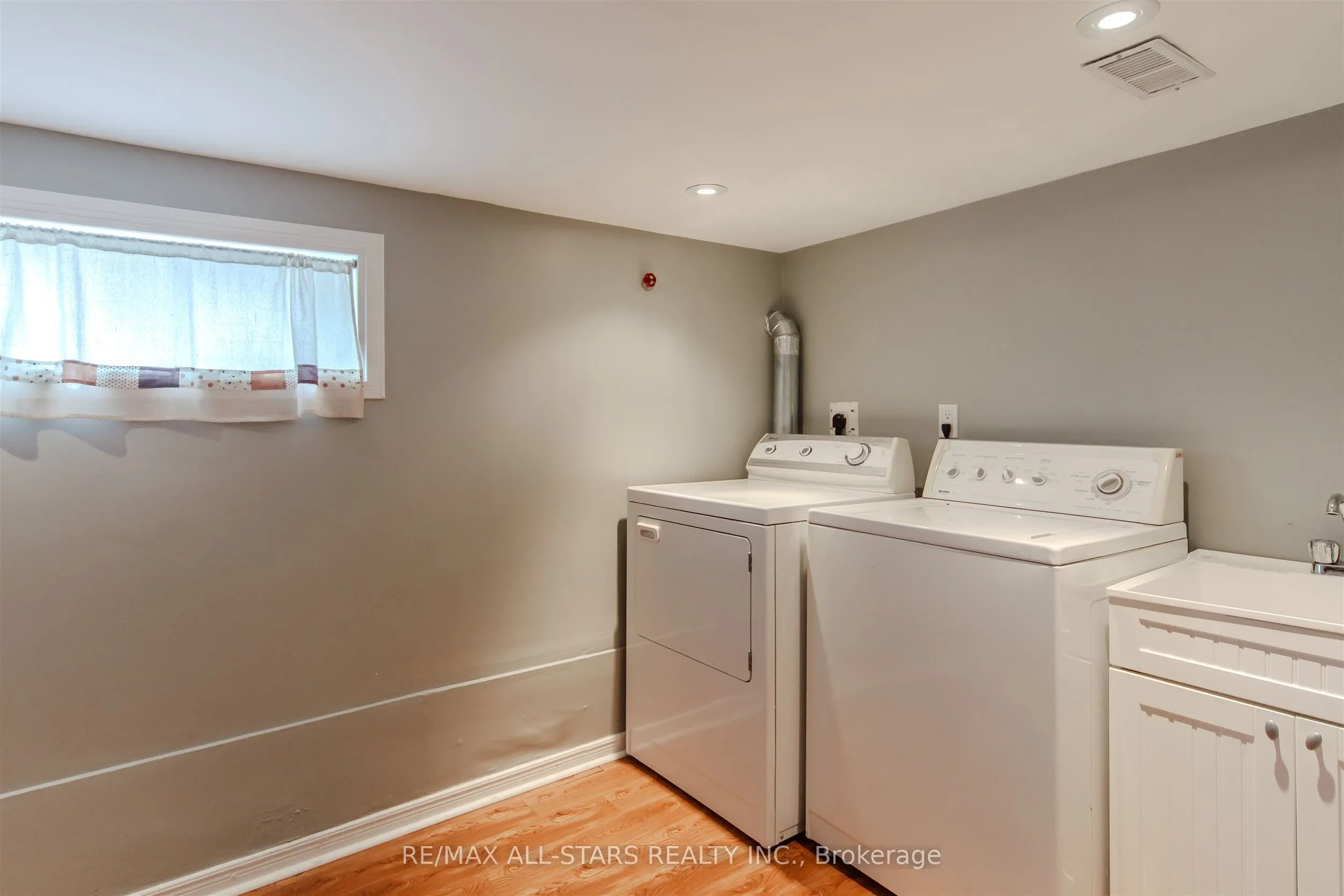 27 Martindale Road