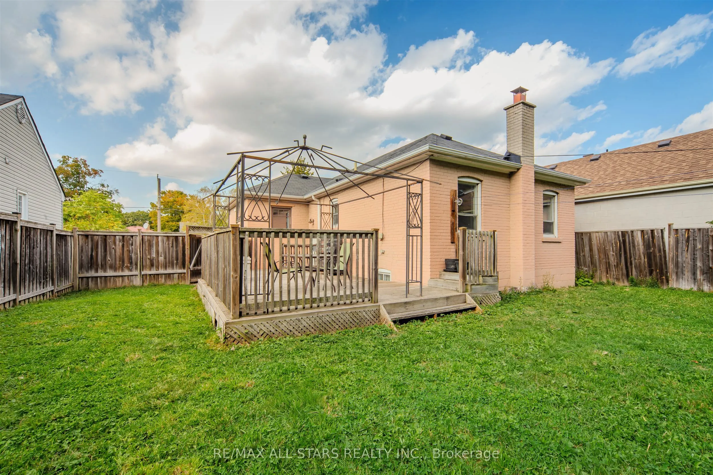 27 Martindale Road