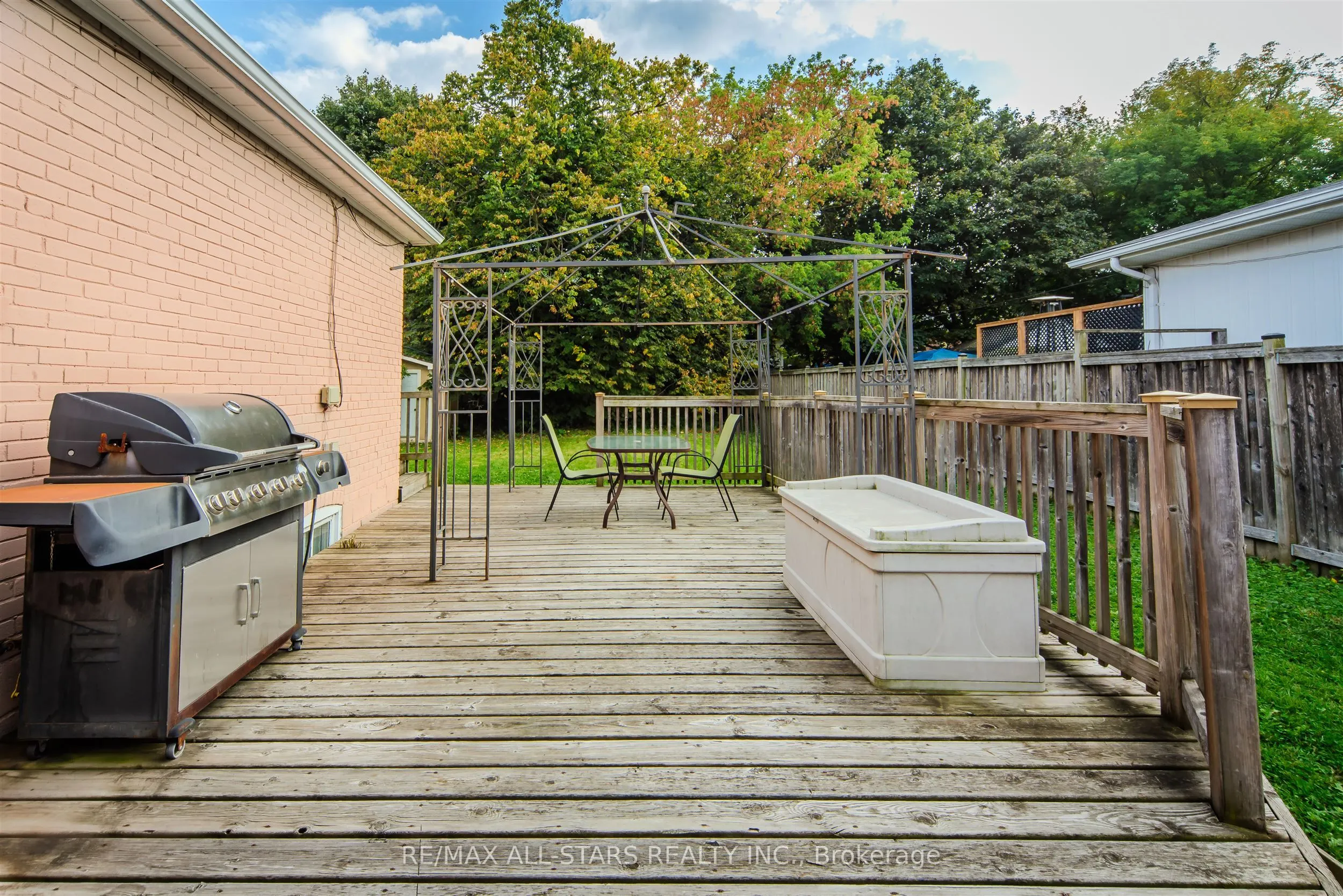 27 Martindale Road