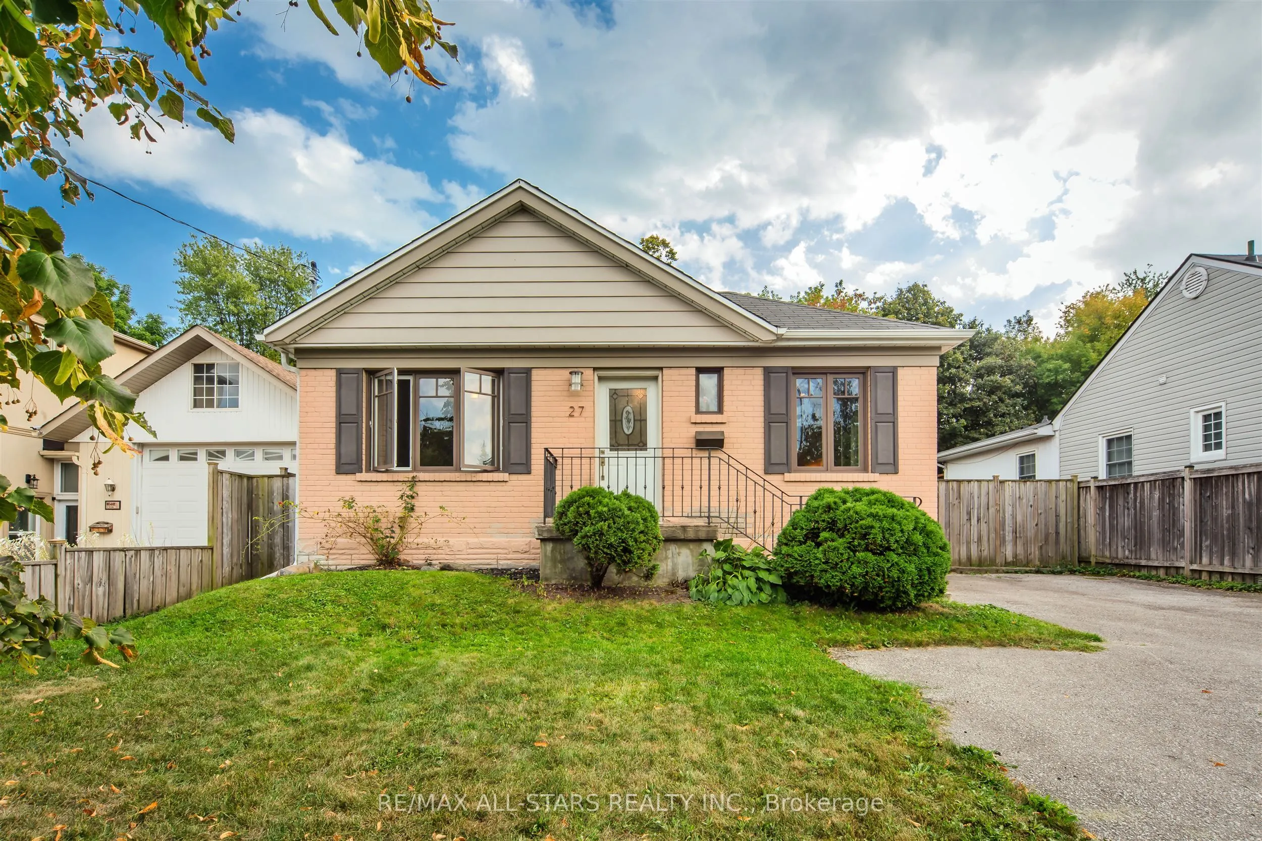 27 Martindale Road