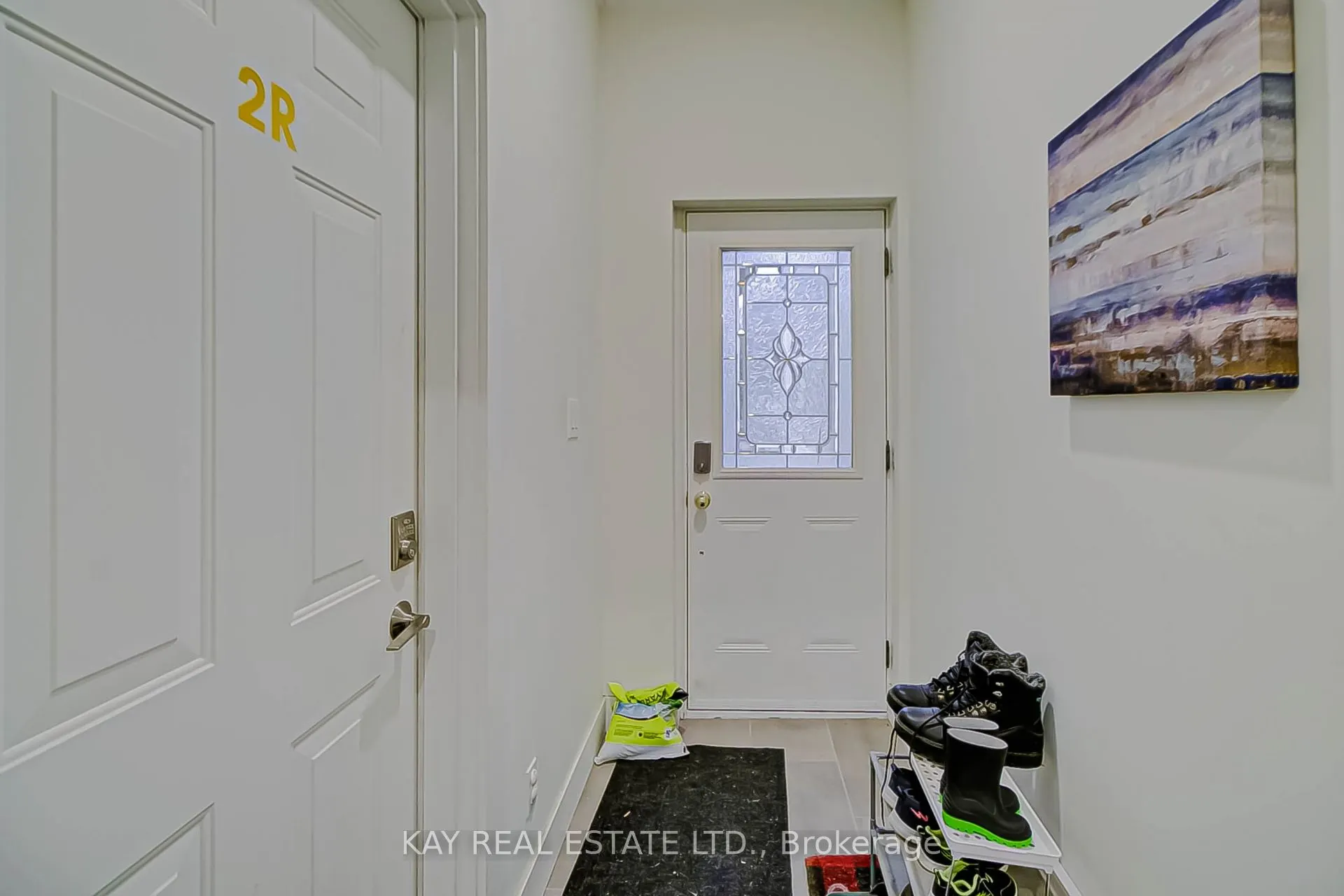 1448 Gerrard Street E