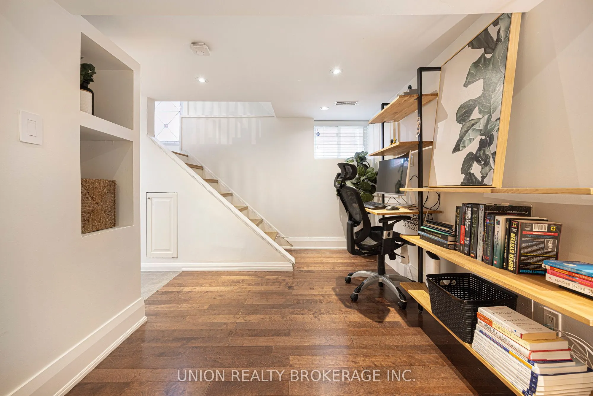 10 Selwood Avenue