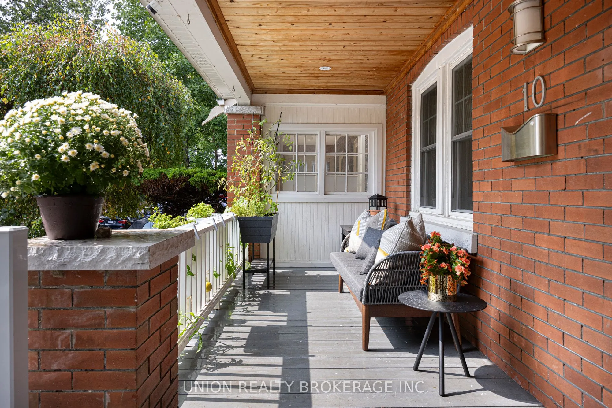 10 Selwood Avenue