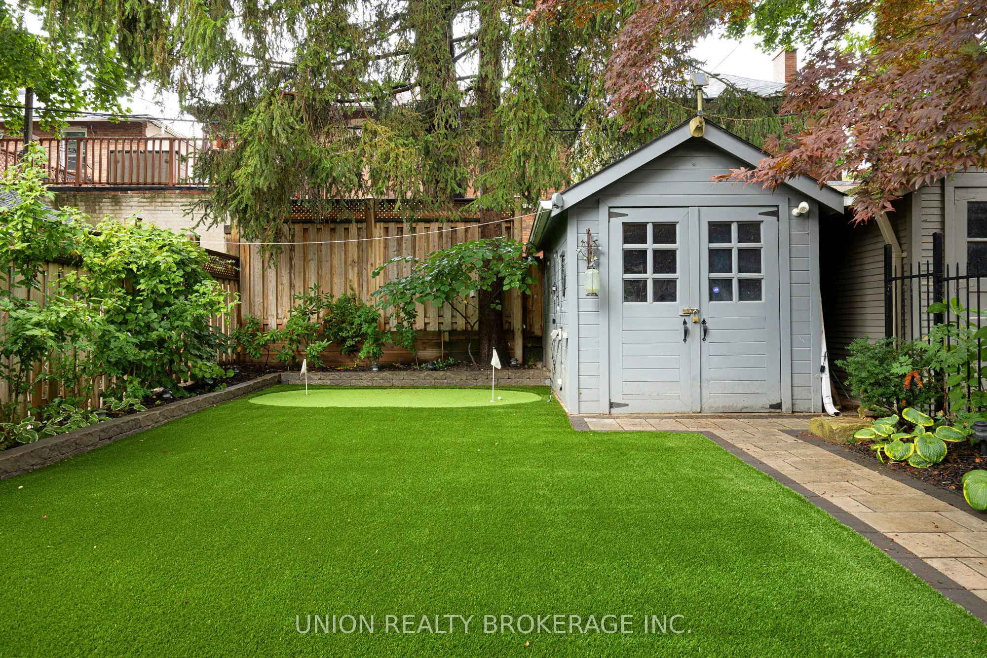 10 Selwood Avenue