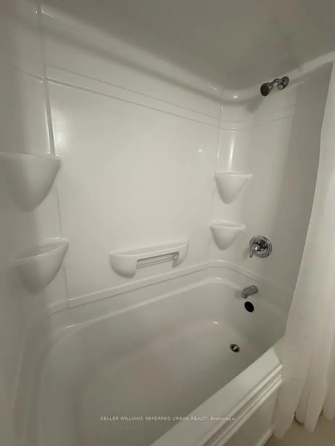 1720 Simcoe Street N, #10-2