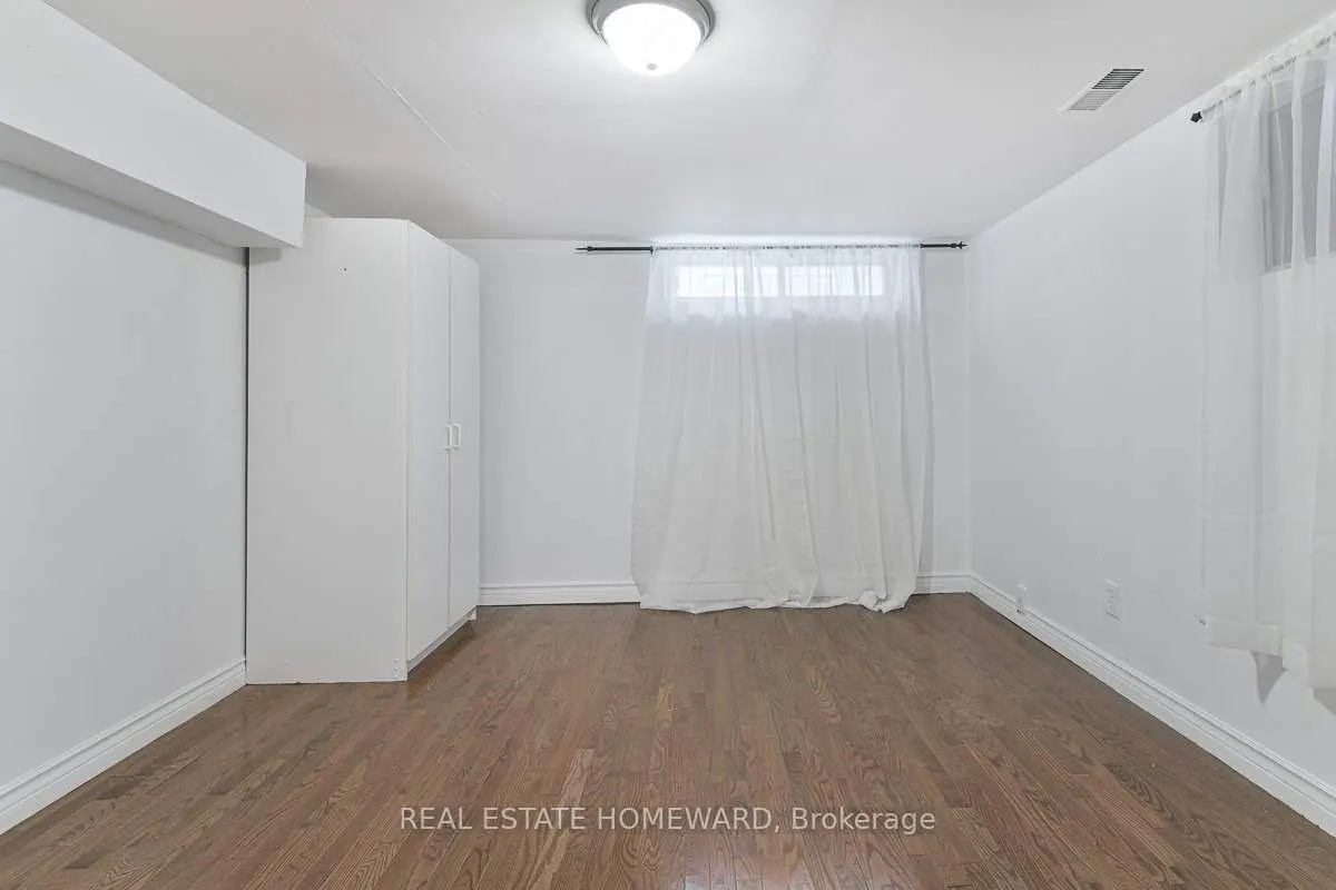 45 Edge Park Avenue