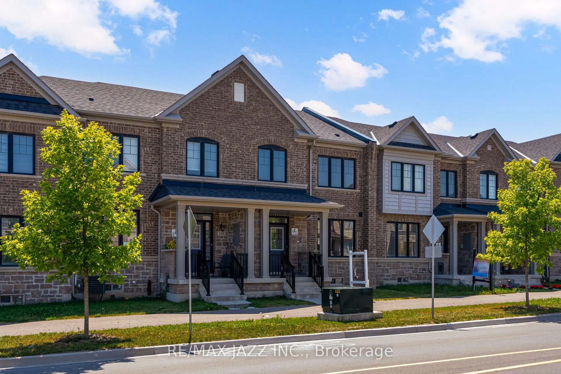 166 Coronation Road