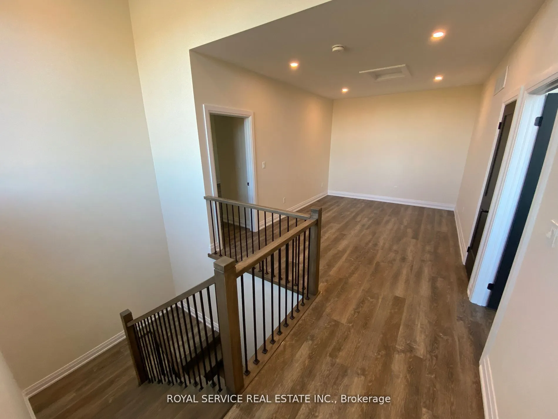 61 Waywell Street, #Upper