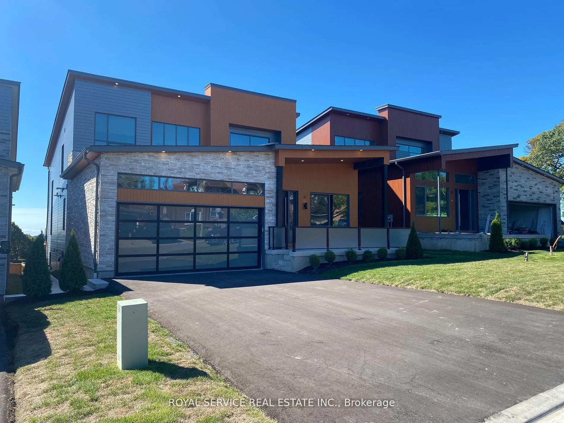 61 Waywell Street, #Upper