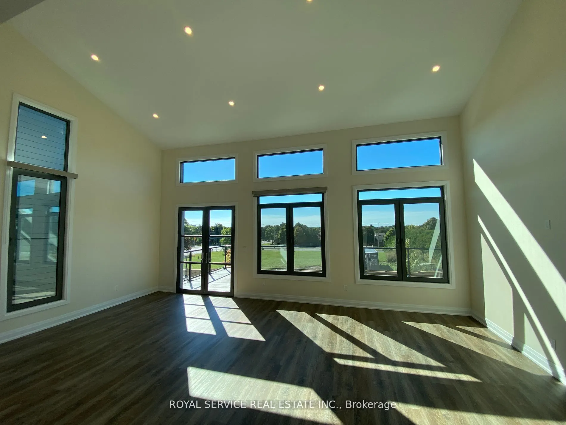 61 Waywell Street, #Upper