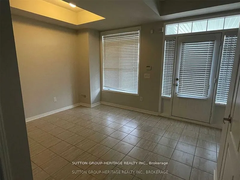102 Harbourside Drive