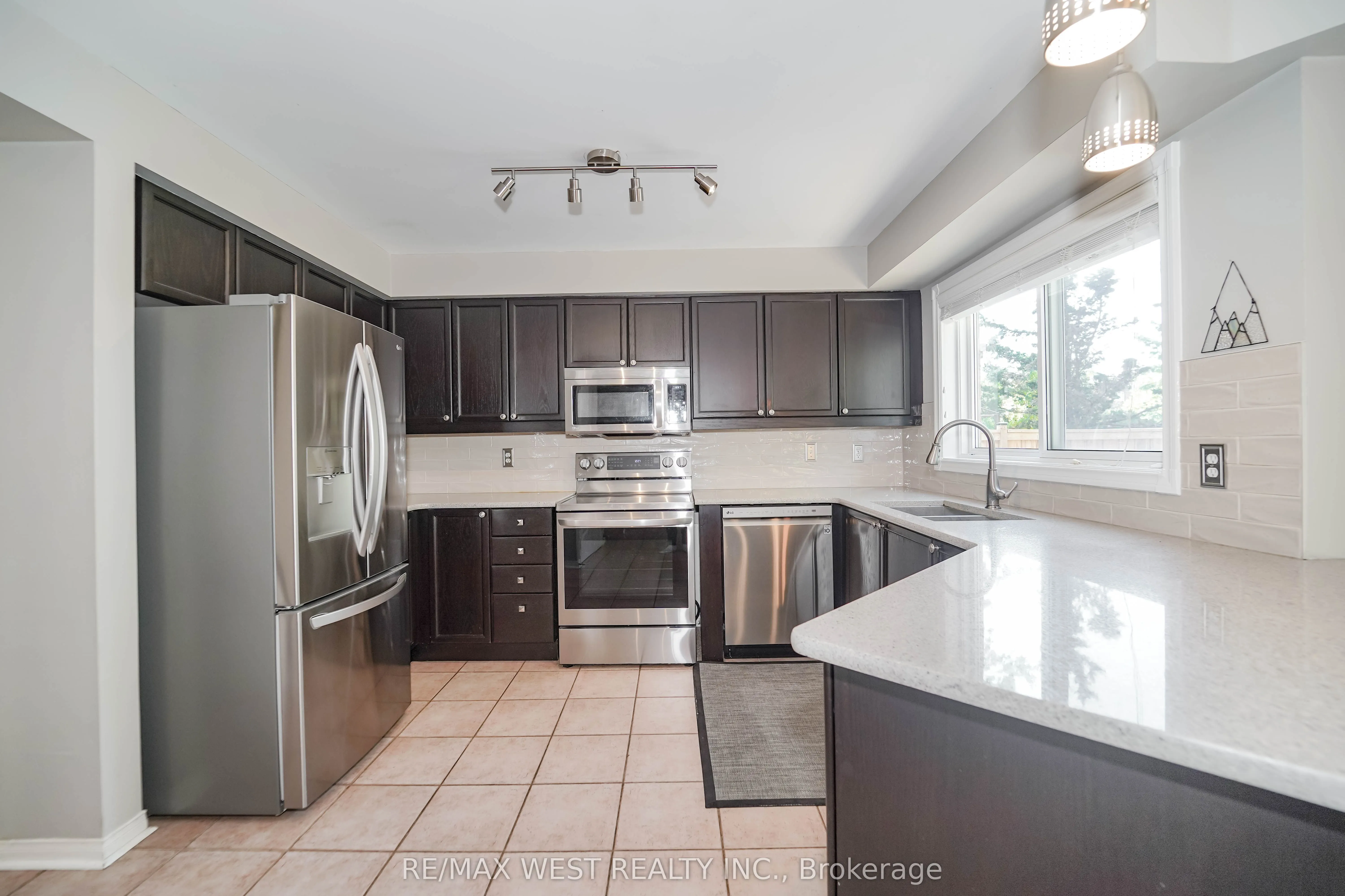 50 Gartshore Drive
