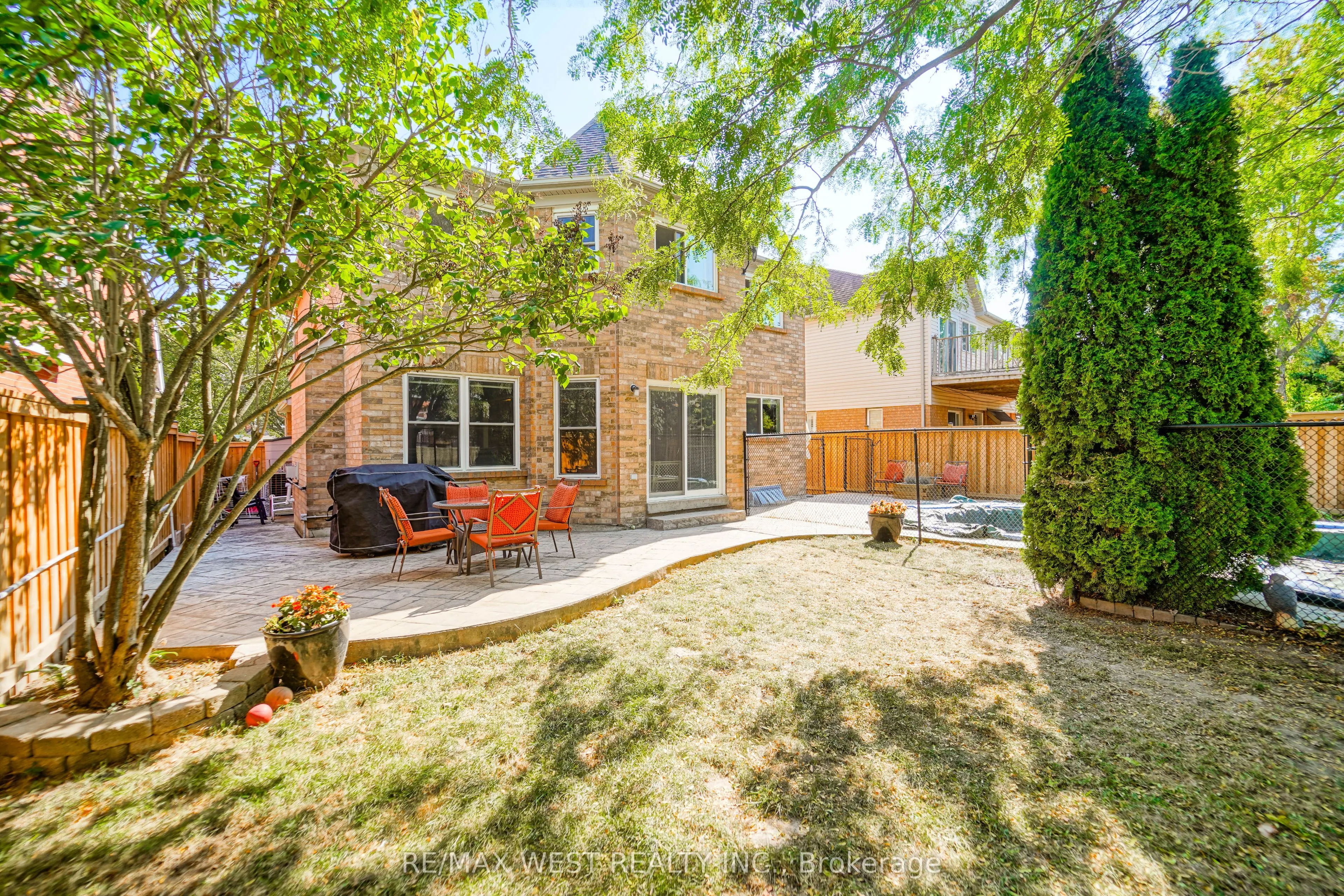 50 Gartshore Drive