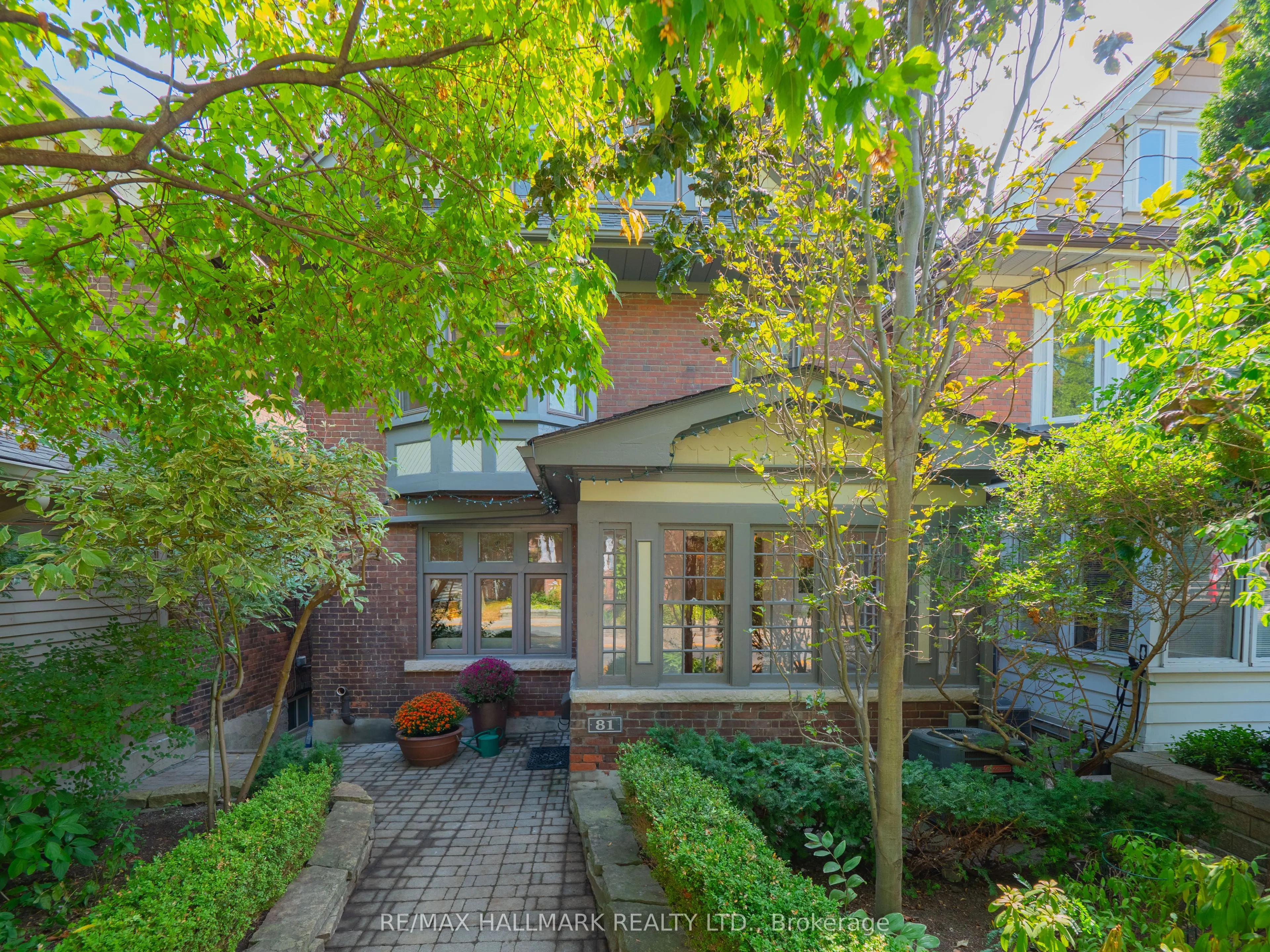 81 Hogarth Avenue
