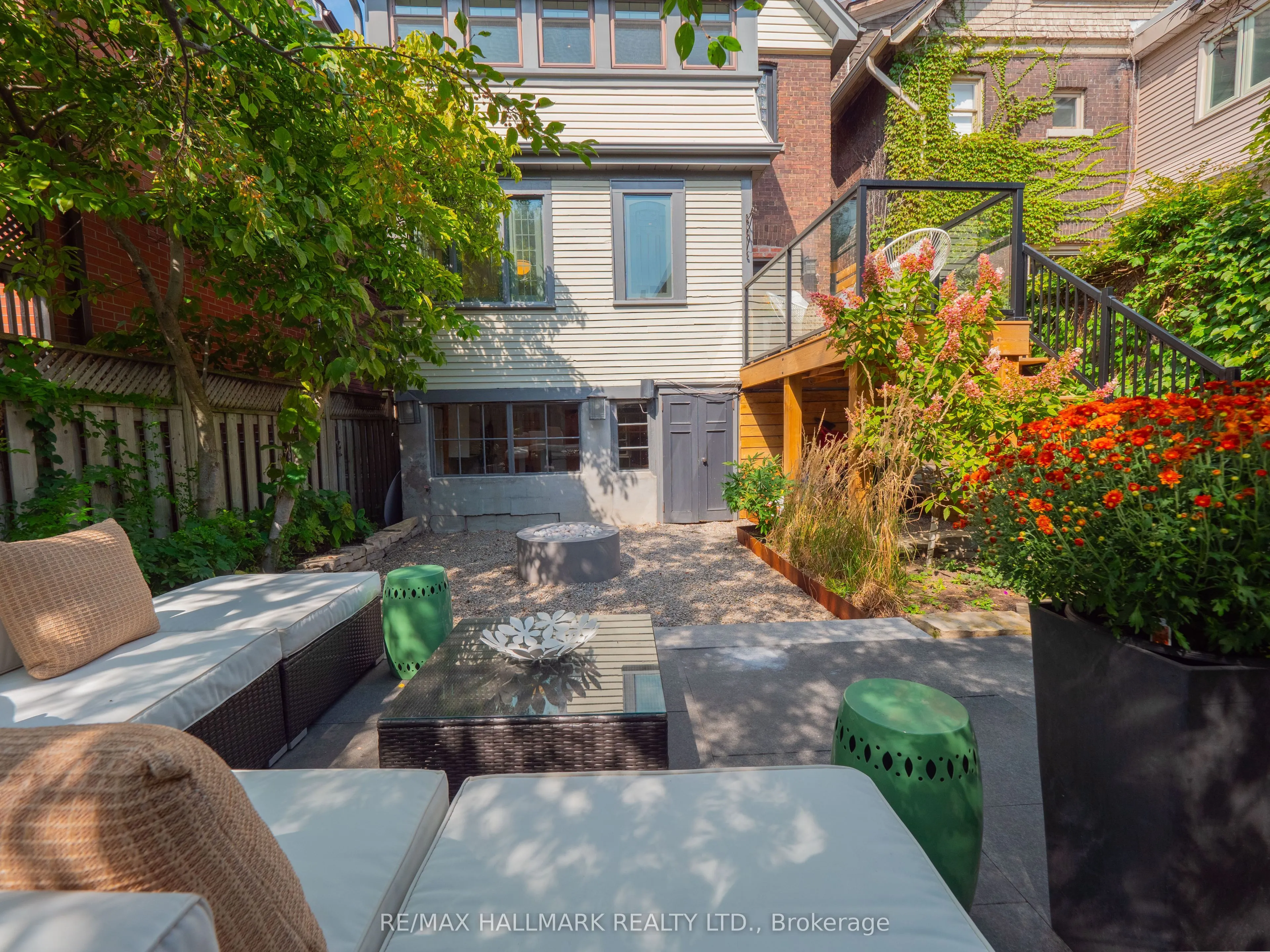 81 Hogarth Avenue